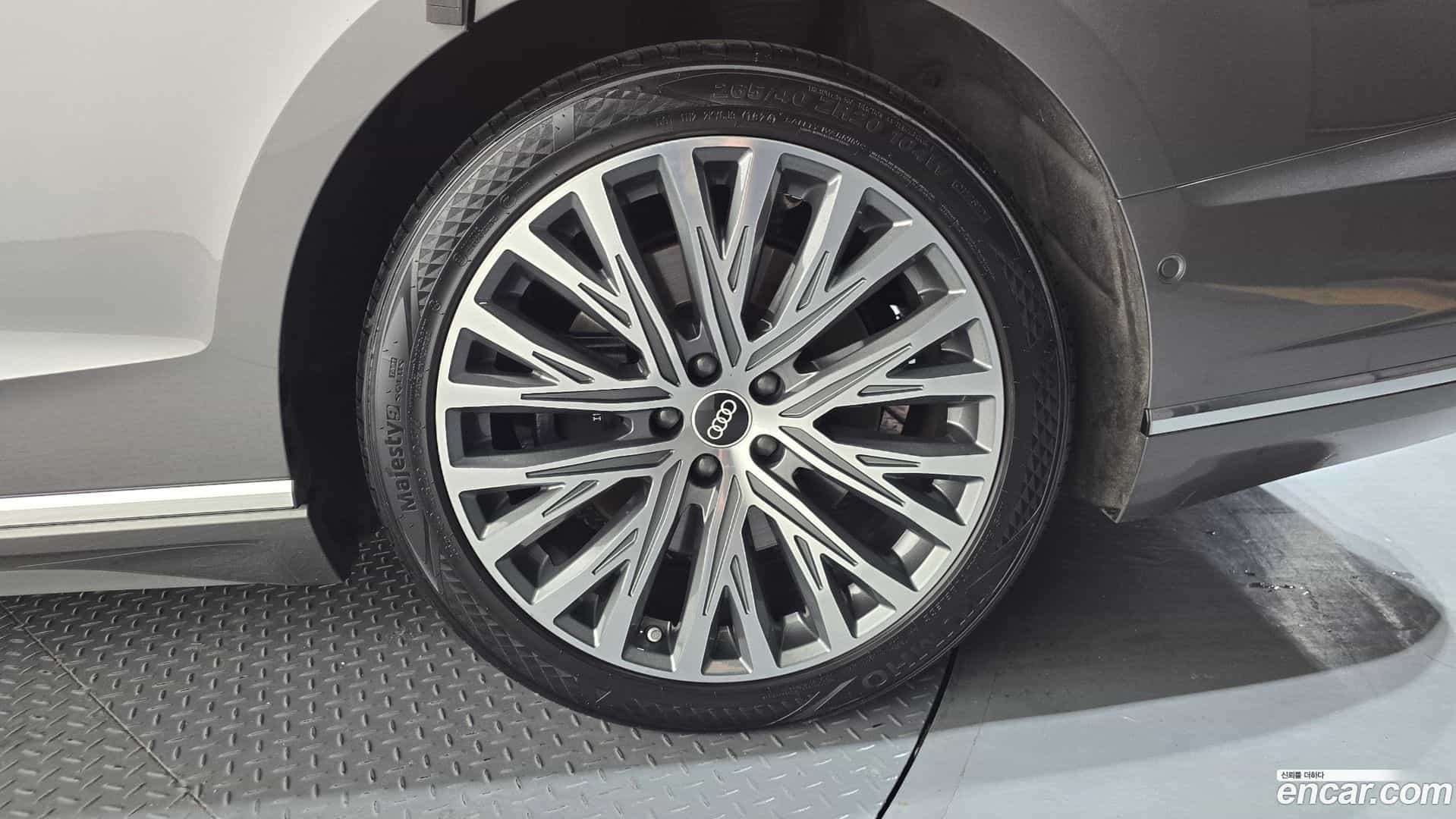 A8 Audi 2021.11-OUTER-031