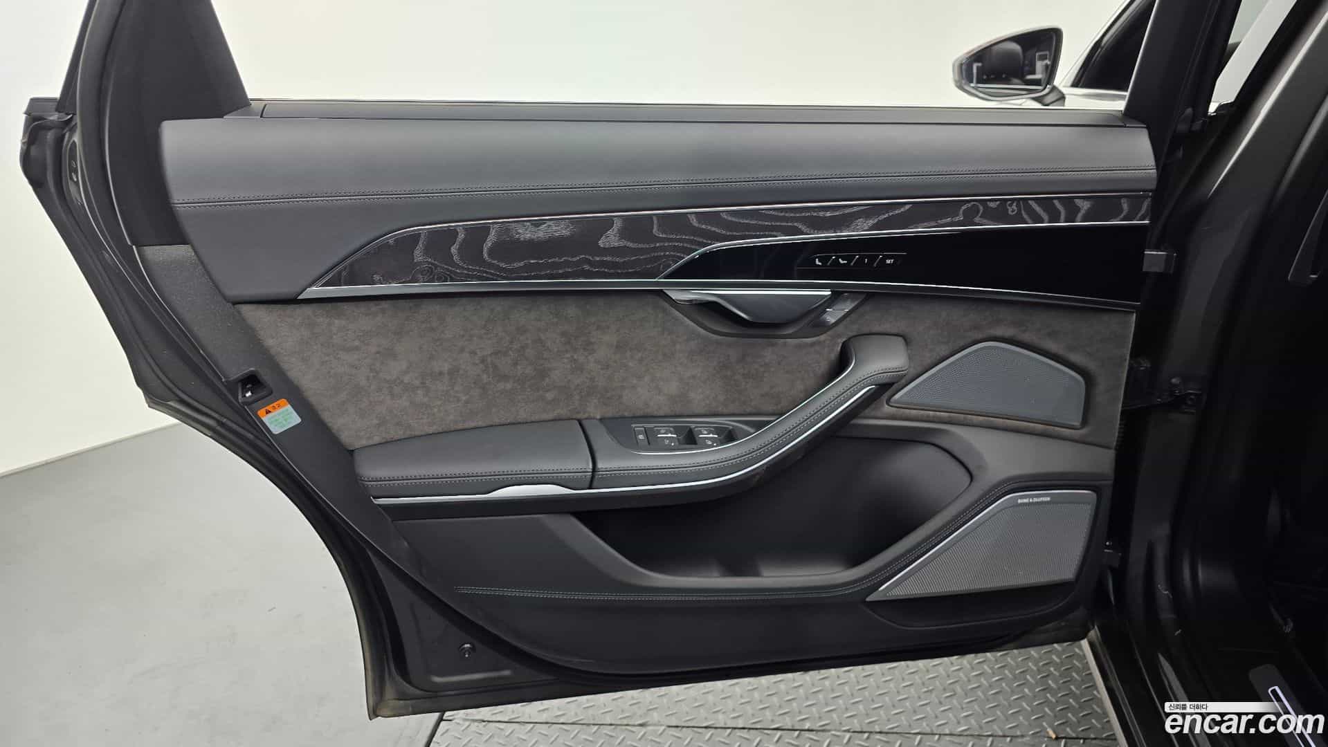 A8 Audi 2021.11-INNER-035