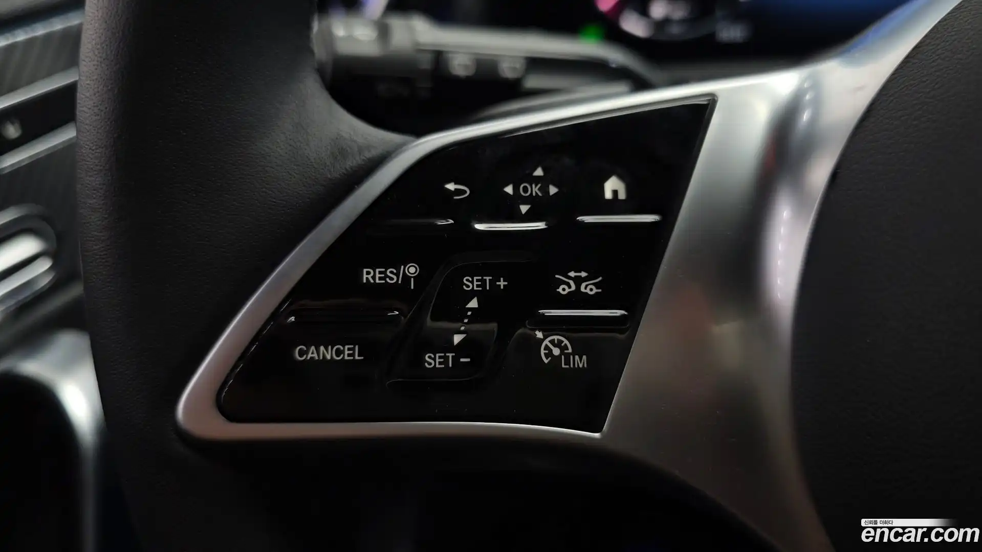 A-Class Mercedes-Benz 2025.2-OPTION-044