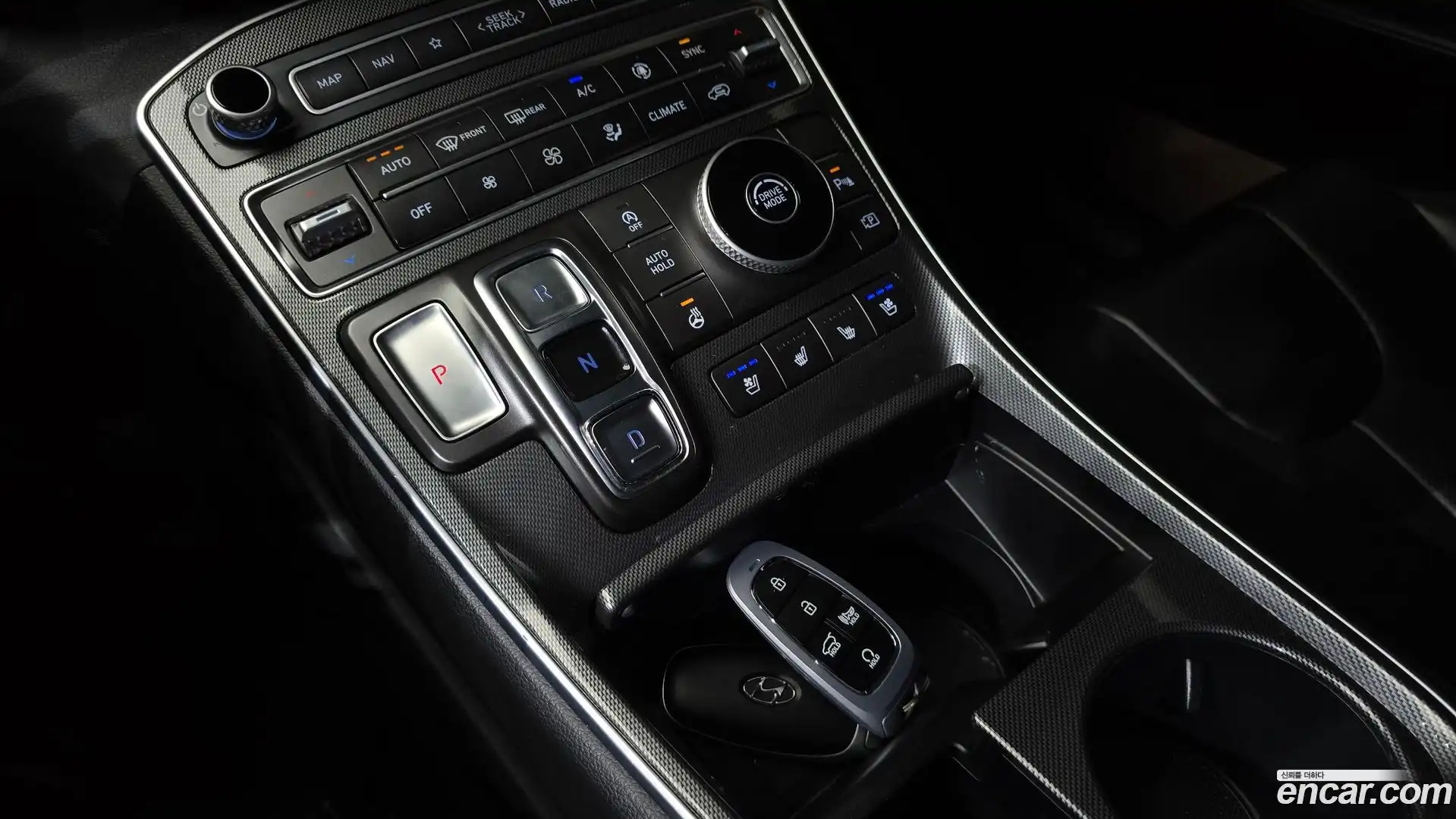 Santafe Hyundai 2020.10-INNER-009