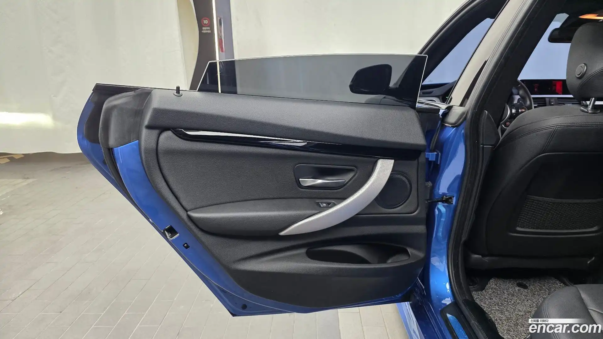 Gran Turismo BMW 2020.7-INNER-035