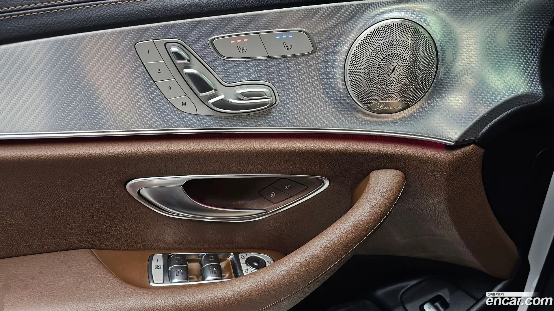 E-Class Mercedes-Benz 2021.11-OPTION-021