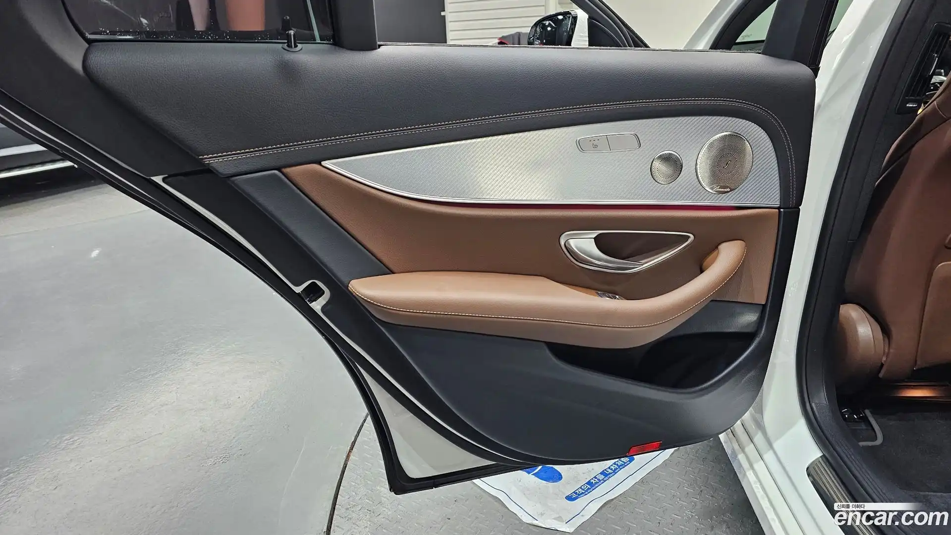 E-Class Mercedes-Benz 2021.11-INNER-035