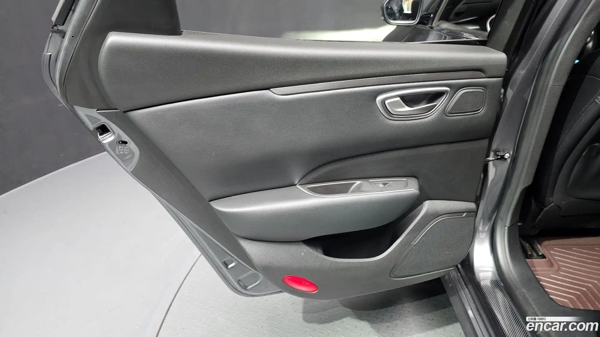 SM6 Renault Korea 2023.1-INNER-035
