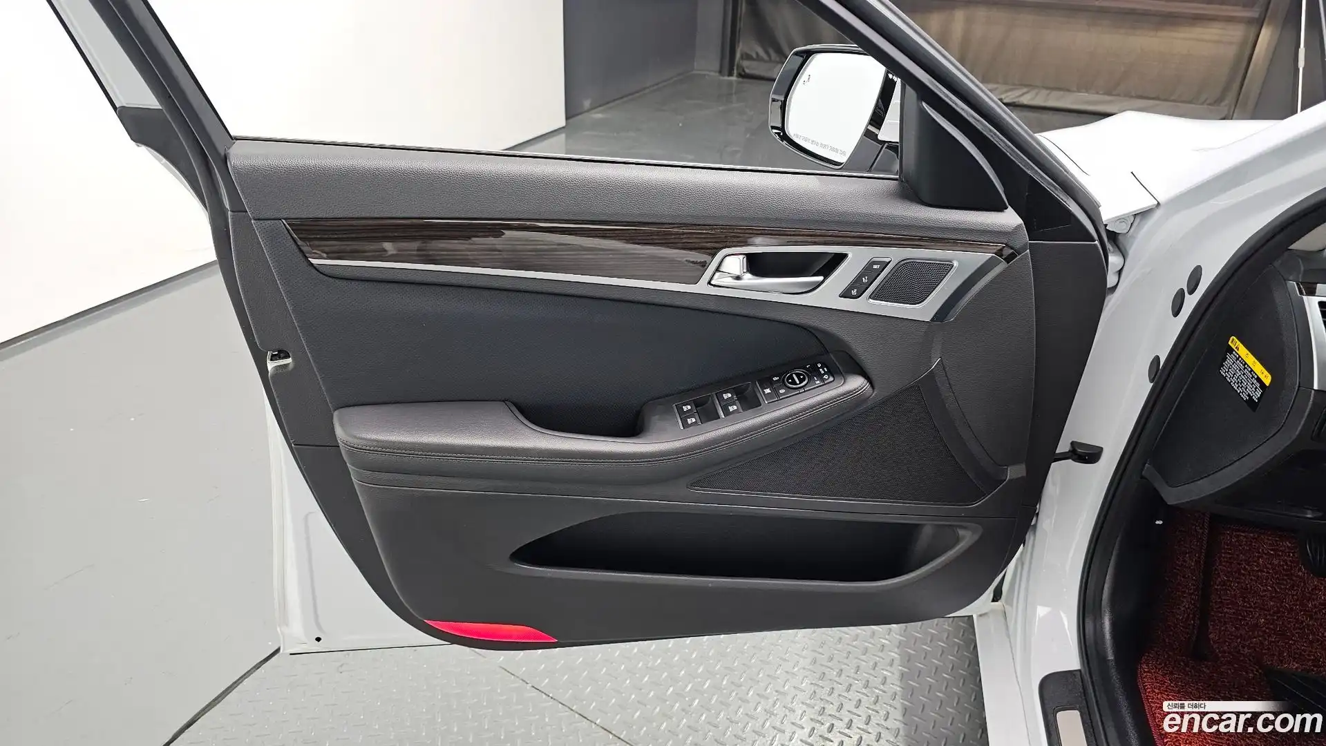 G80 Genesis 2018.8-INNER-034