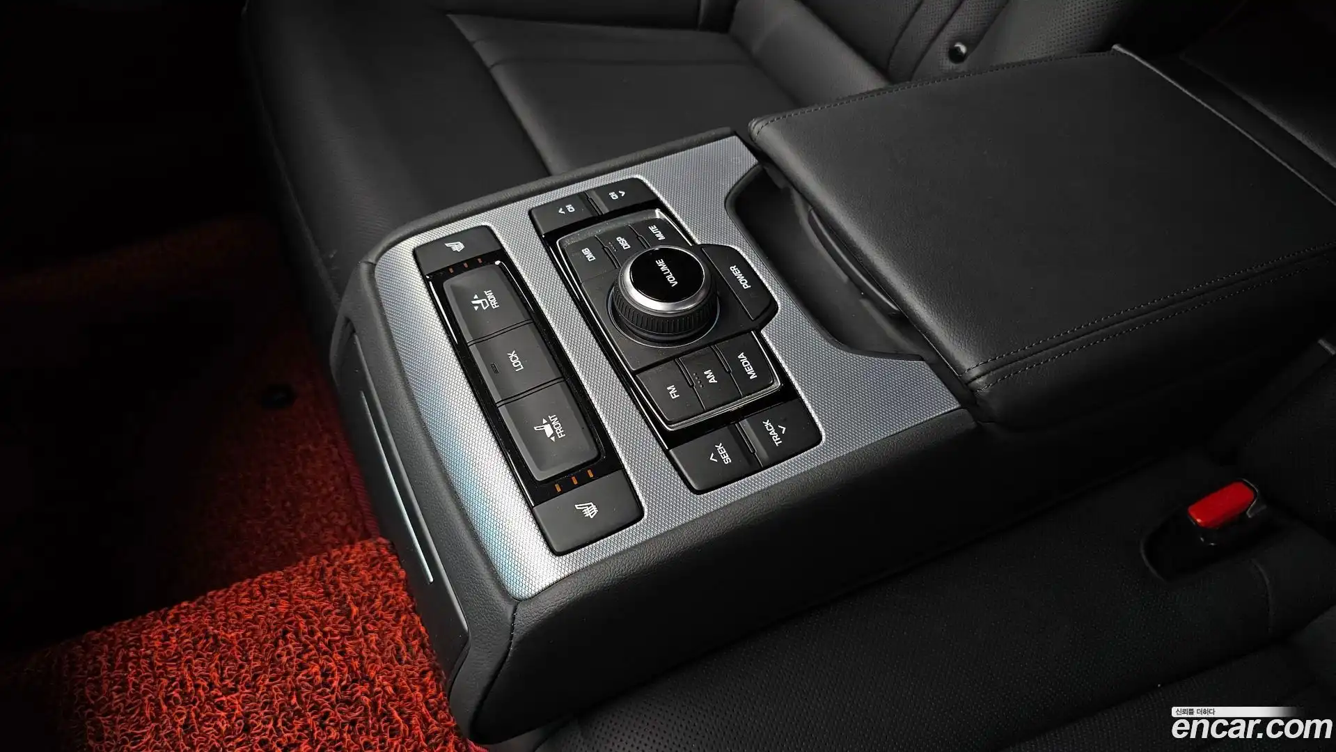 G80 Genesis 2018.8-OPTION-044
