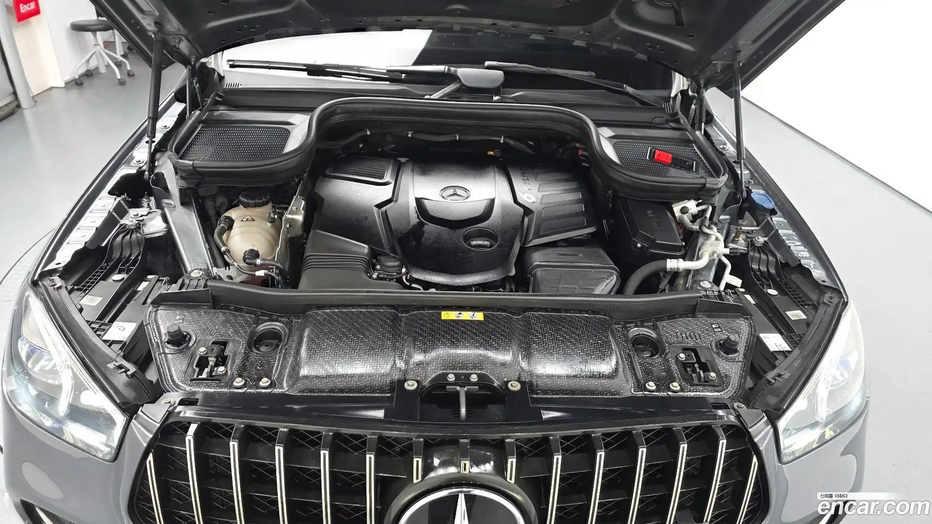 GLE-Class Mercedes-Benz 2022.0-OUTER-006