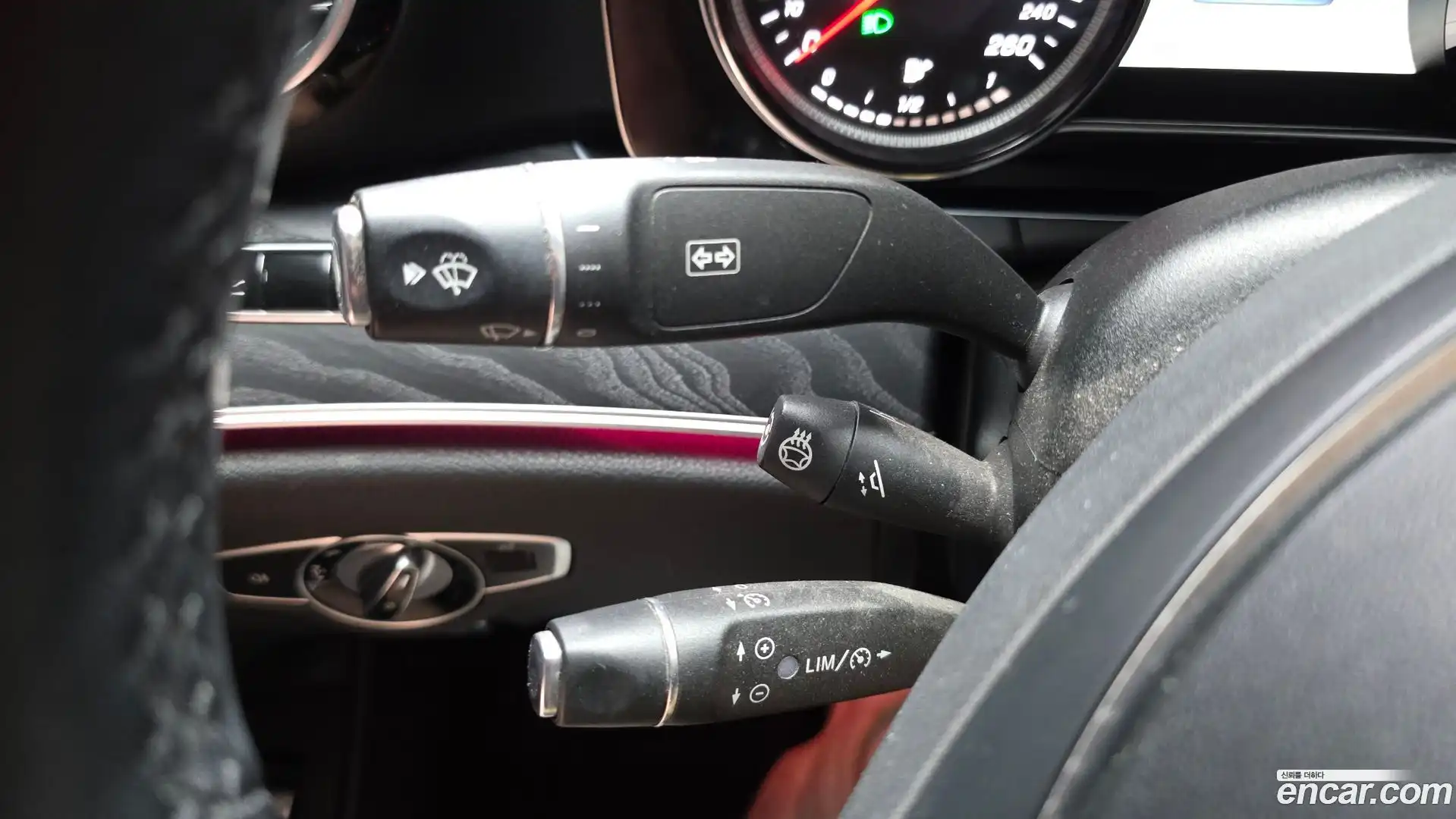 E-Class Mercedes-Benz 2017.6-OPTION-022