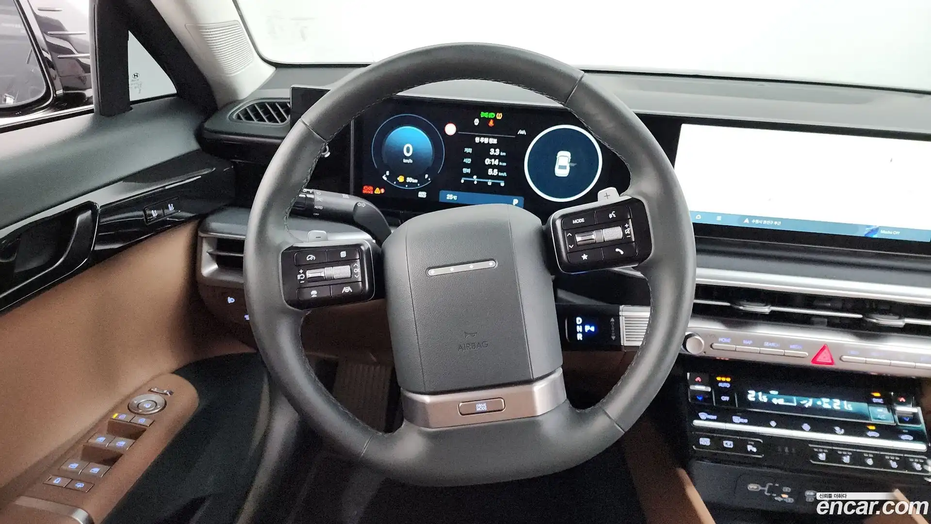 Grandeur Hyundai 2023.4-OUTER-002