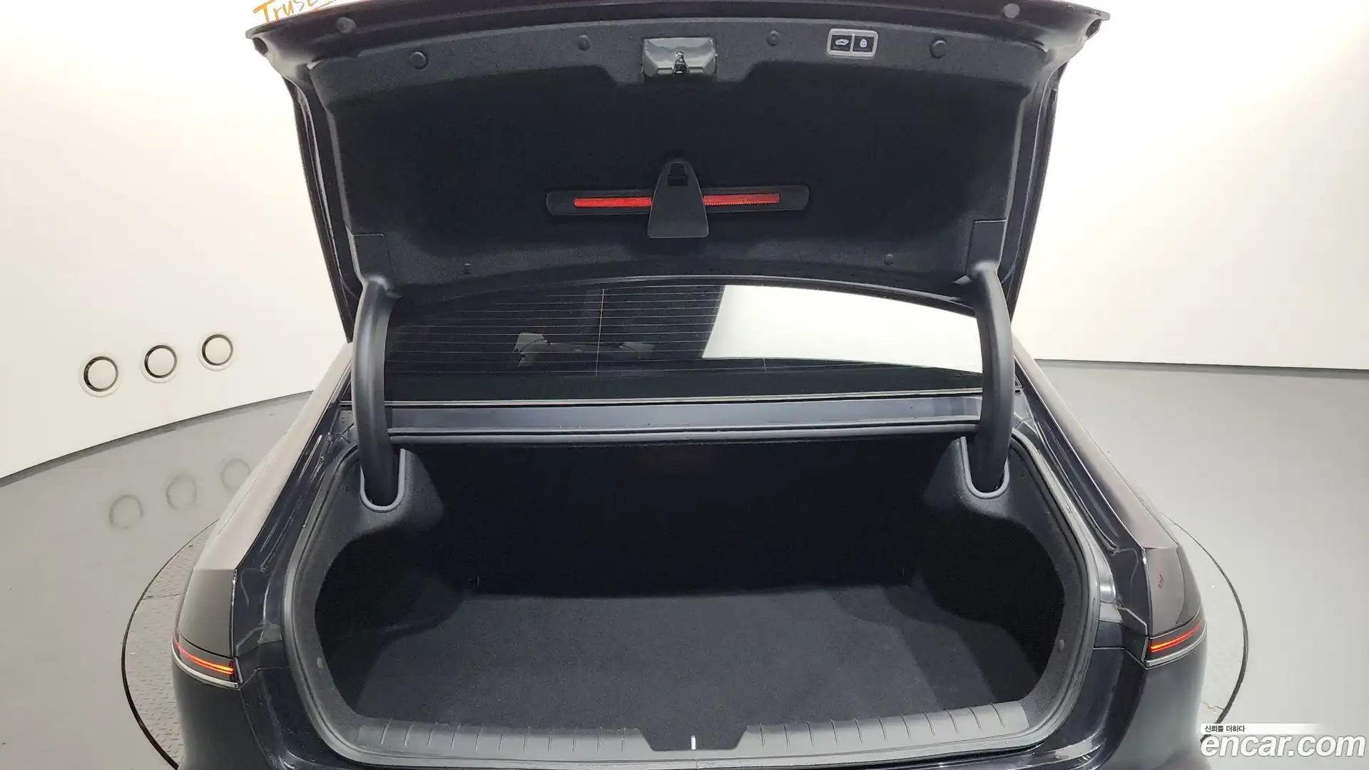 Grandeur Hyundai 2023.4-OPTION-040