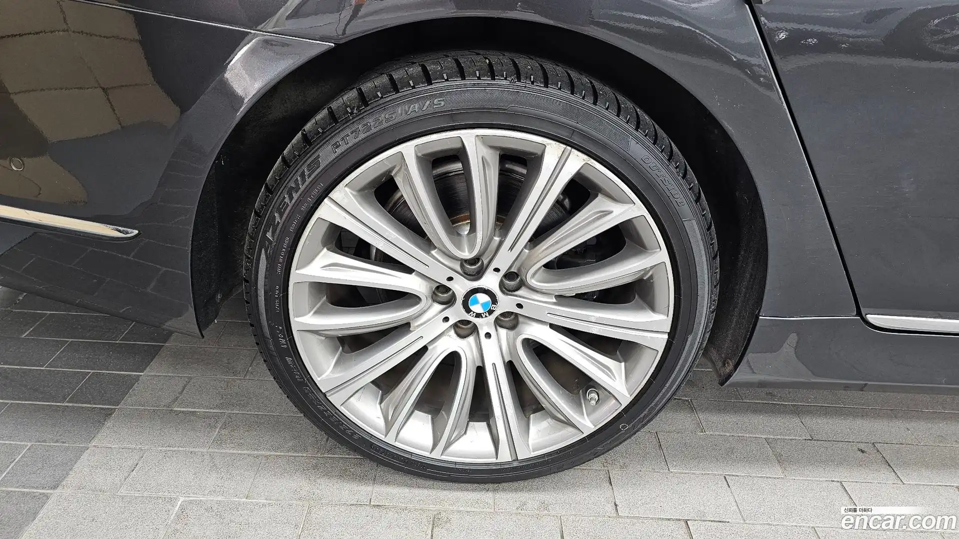 7-Series BMW 2016.0-OUTER-005