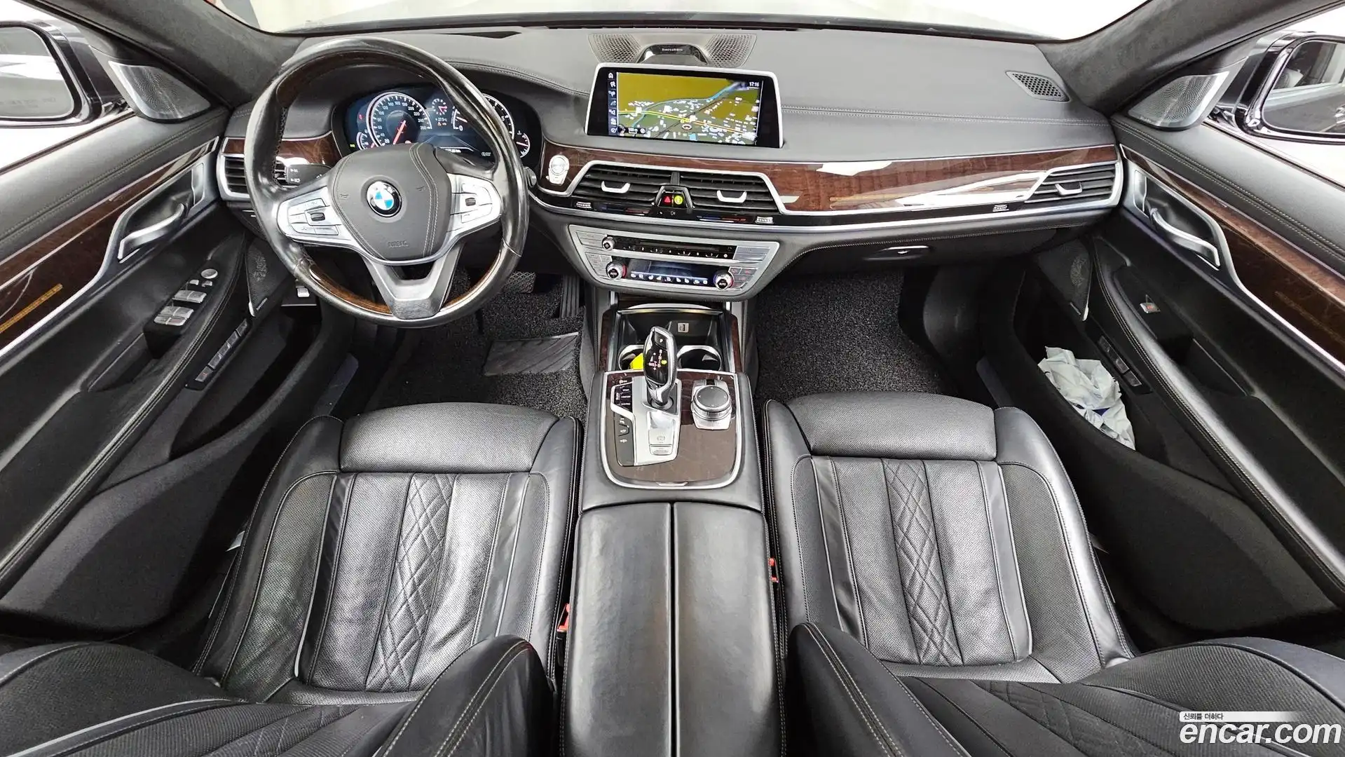 7-Series BMW 2016.0-INNER-007