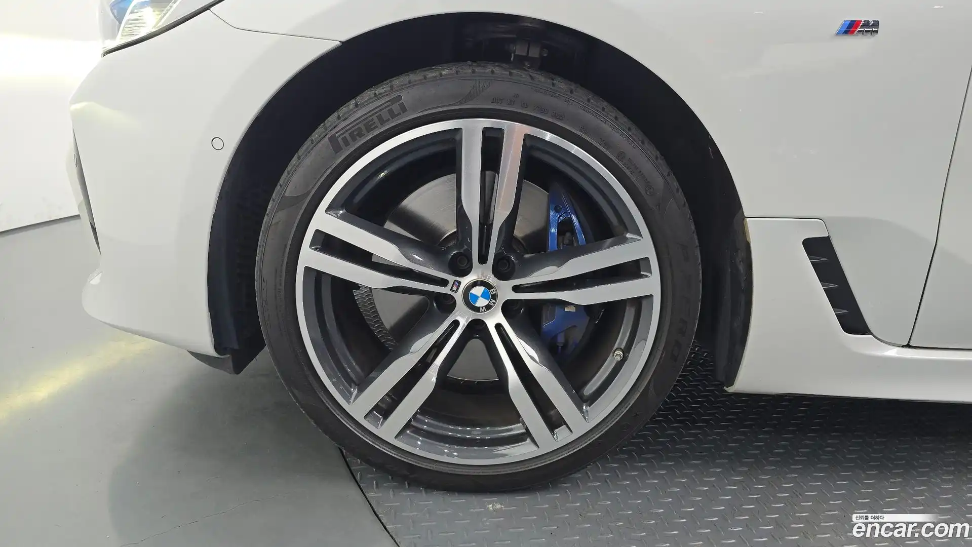 Gran Turismo BMW 2023.0-OUTER-005