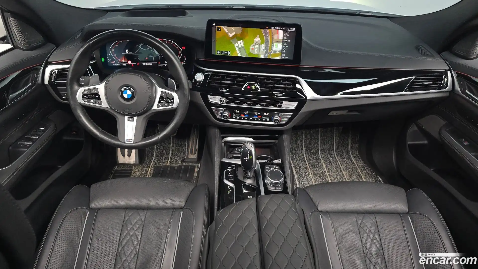 Gran Turismo BMW 2023.0-INNER-007