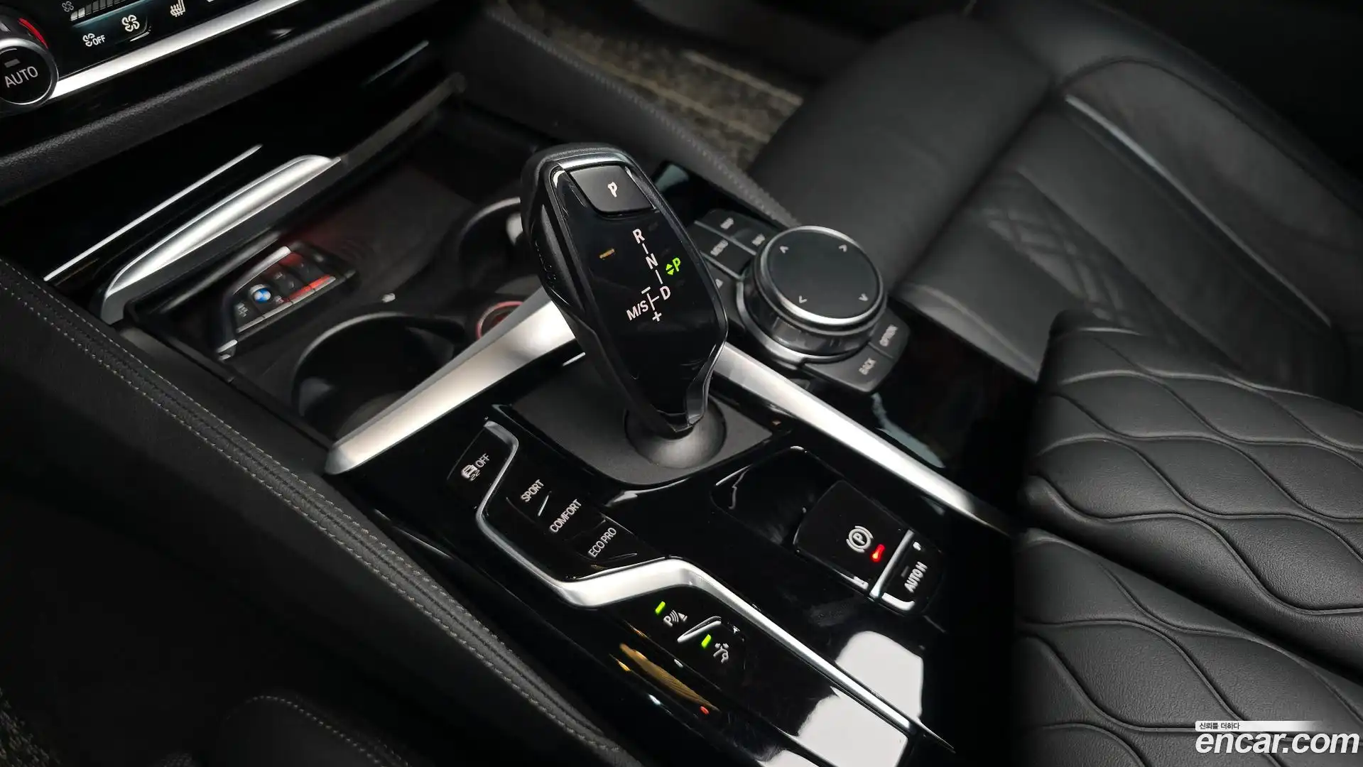 Gran Turismo BMW 2023.0-INNER-009