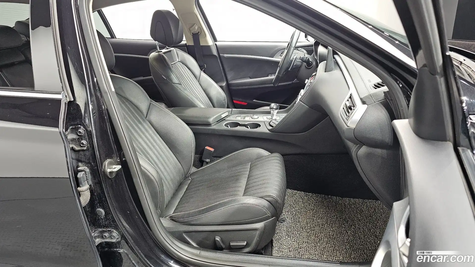 G70 Genesis 2021.2-INNER-036