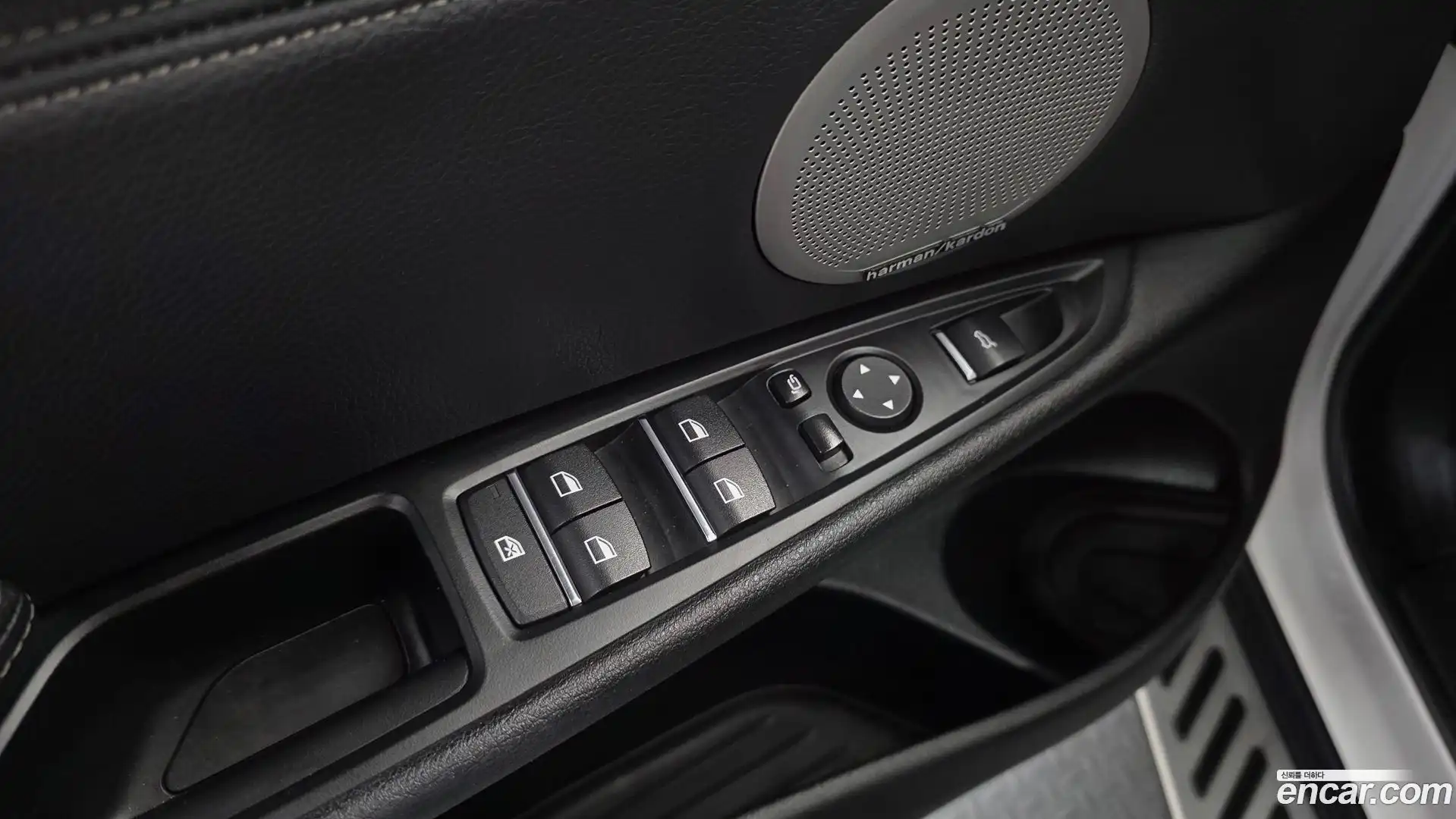 X6 BMW 2017.8-OPTION-040