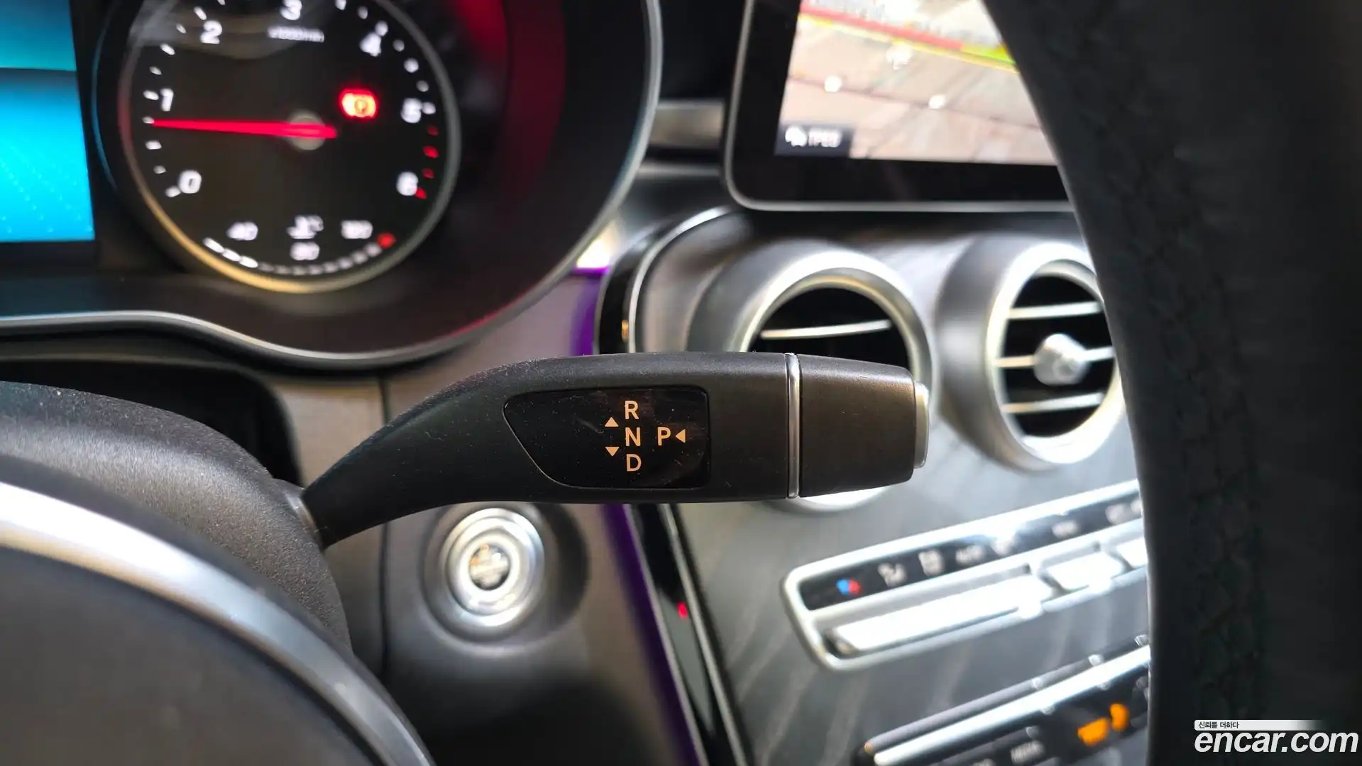 C-Class Mercedes-Benz 2019.3-INNER-009