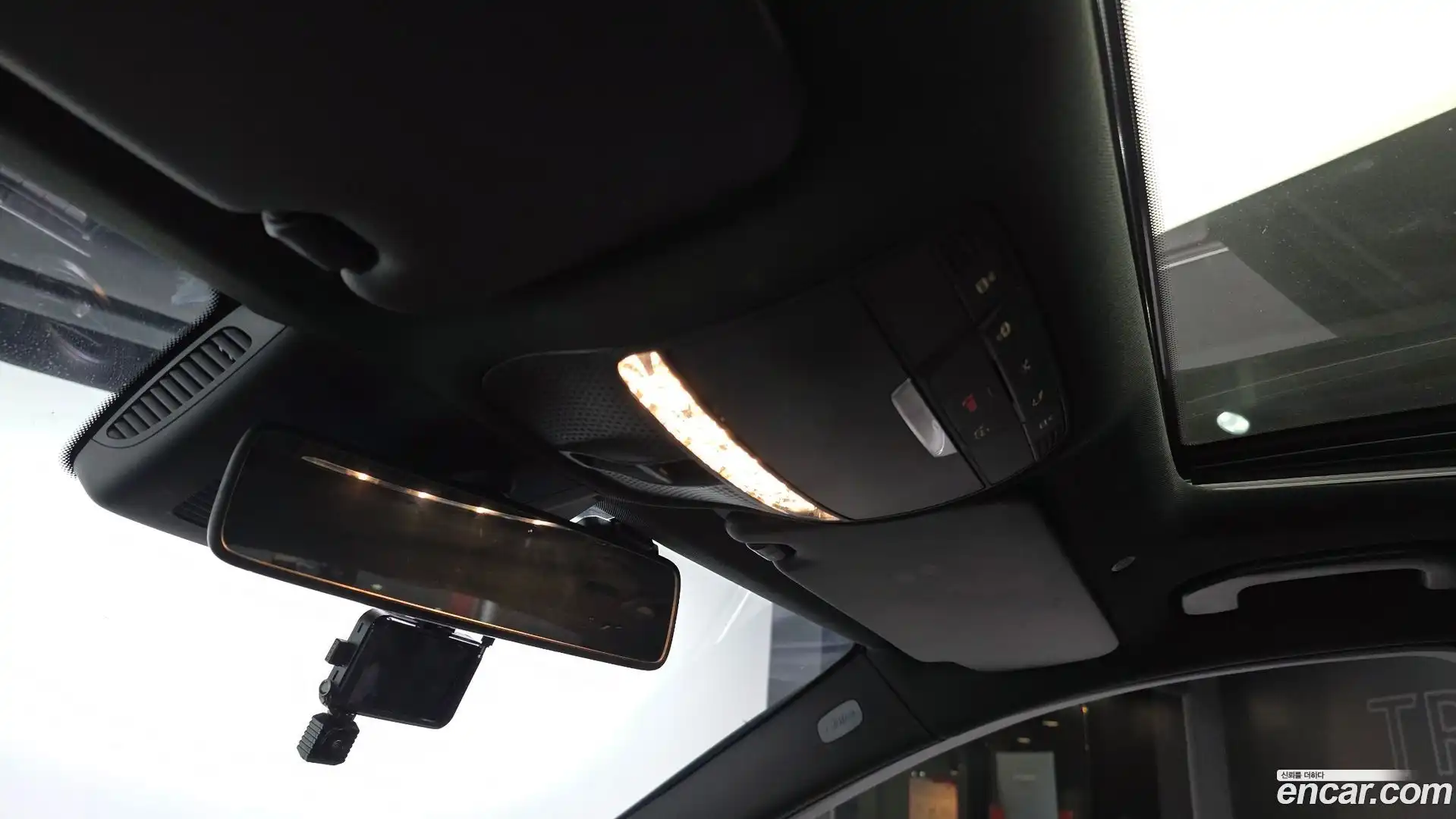 C-Class Mercedes-Benz 2019.3-OPTION-020