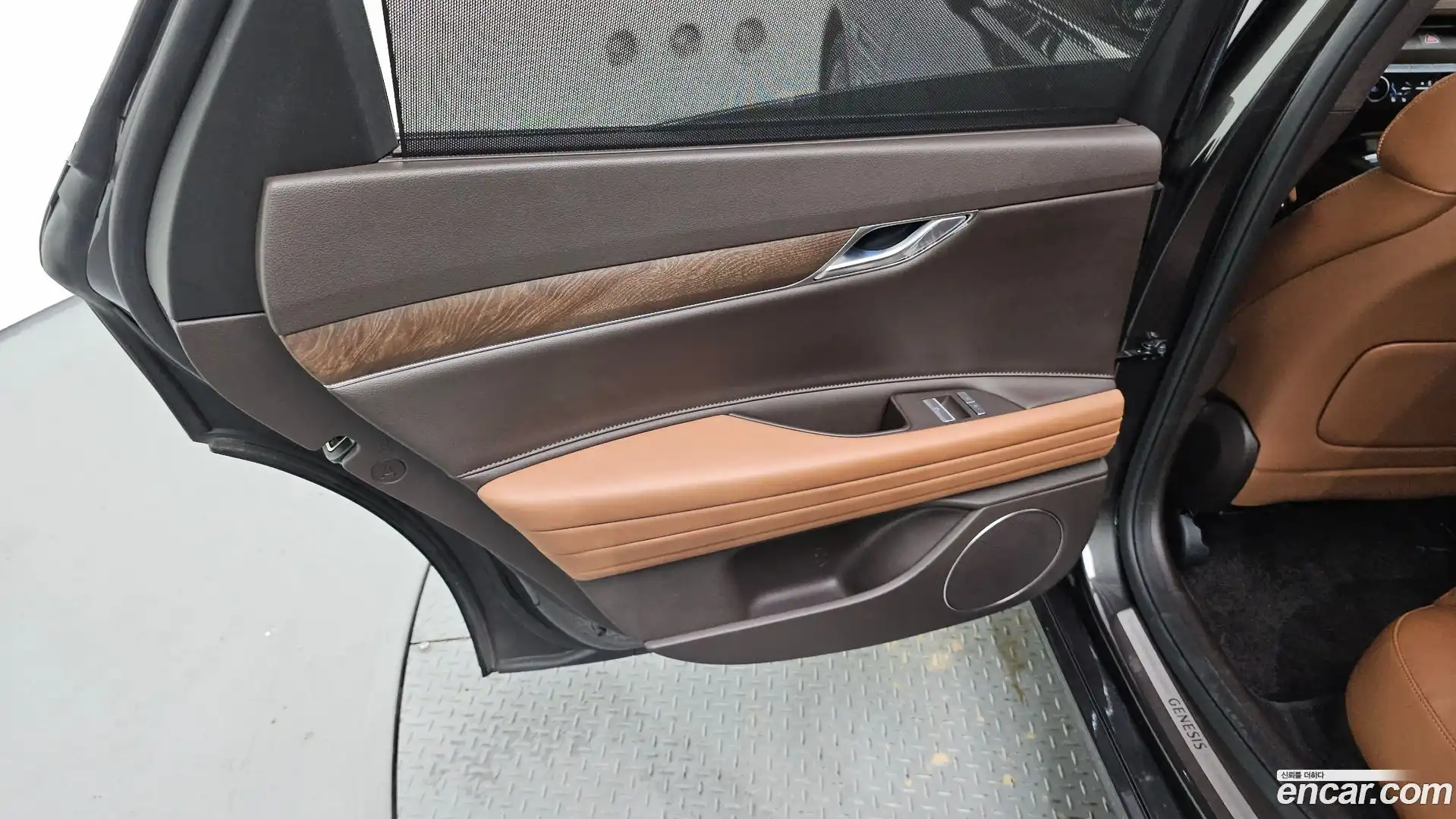 G80 Genesis 2023.4-INNER-035