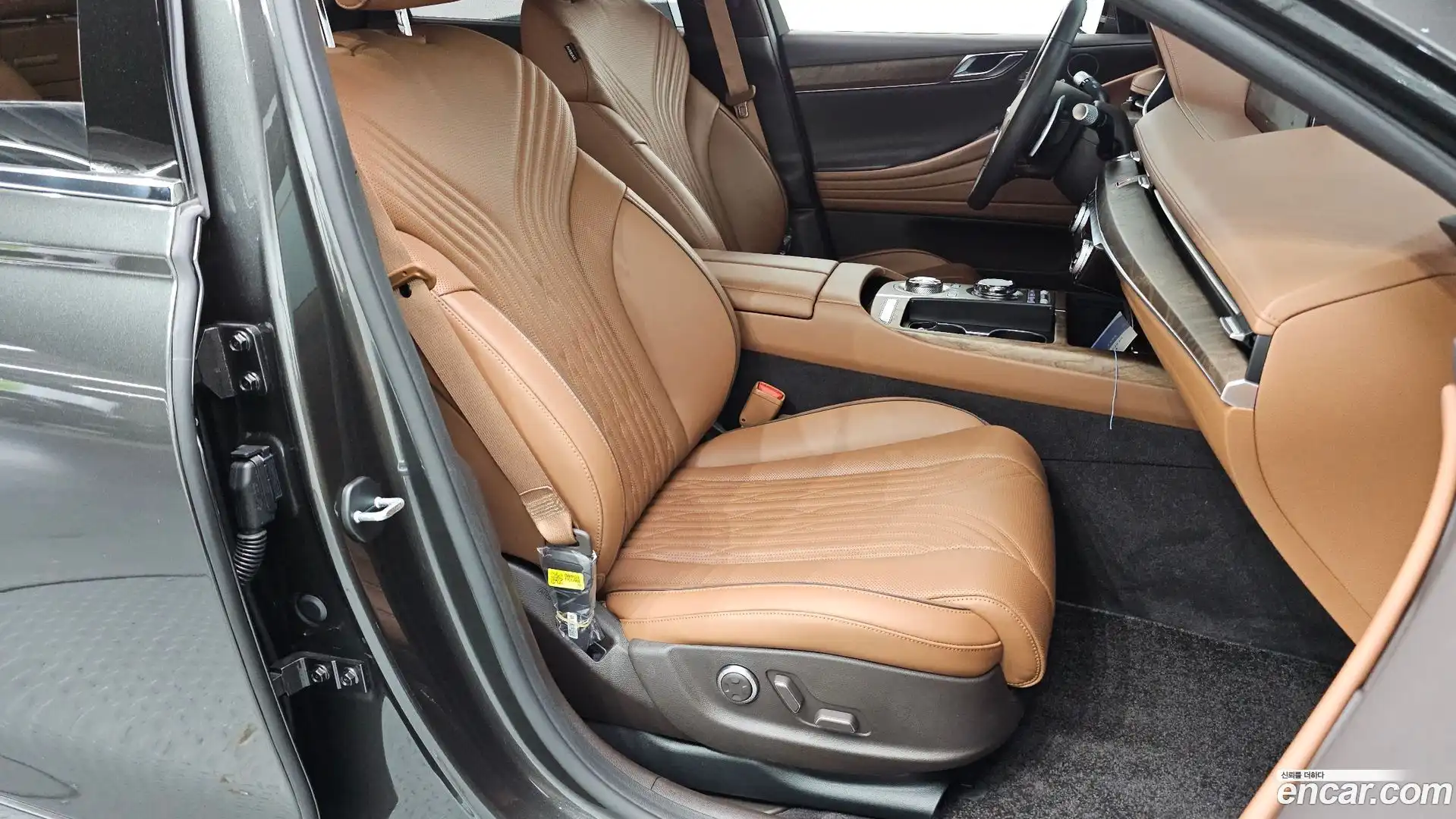 G80 Genesis 2023.4-INNER-036