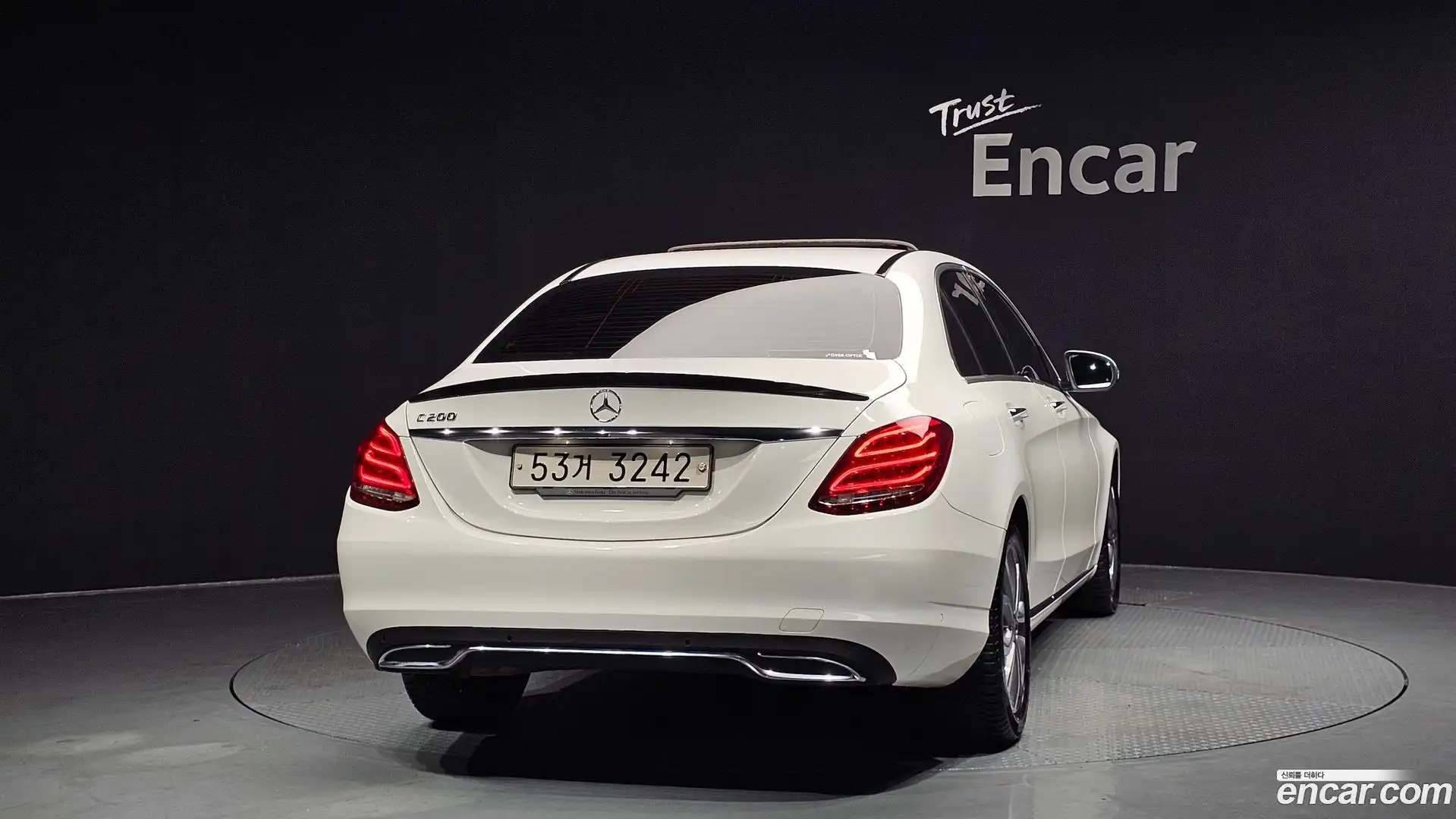 C-Class Mercedes-Benz 2017.8-OUTER-004