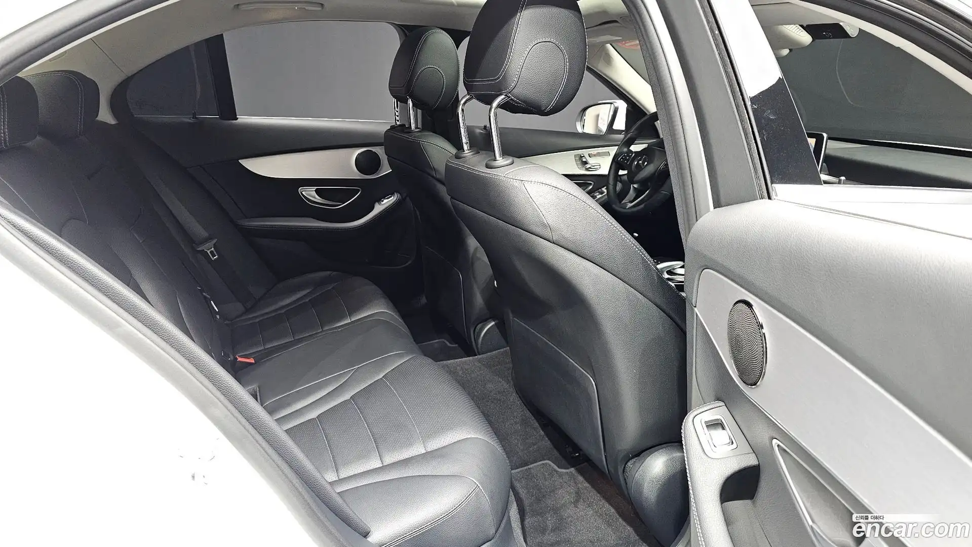 C-Class Mercedes-Benz 2017.8-OPTION-016