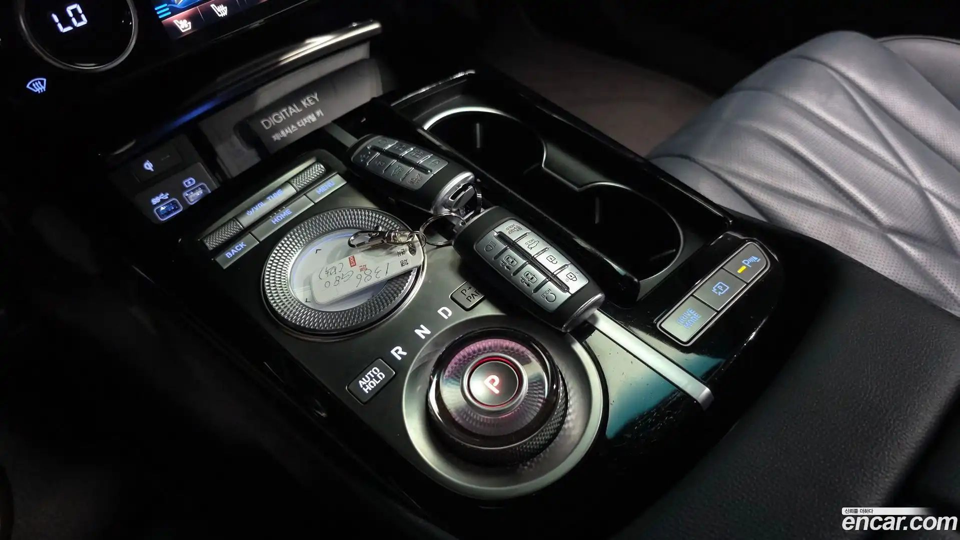 G80 Genesis 2022.4-INNER-009