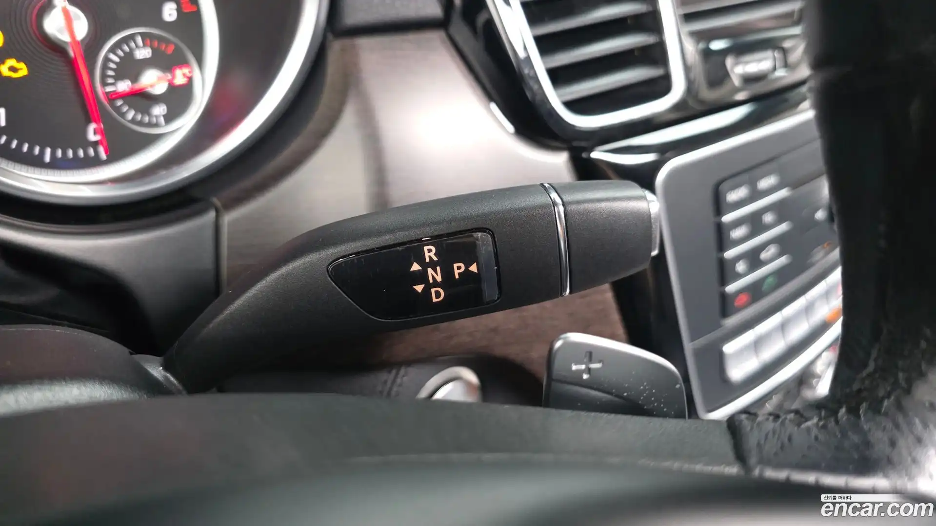 GLS-Class Mercedes-Benz 2017.0-INNER-009
