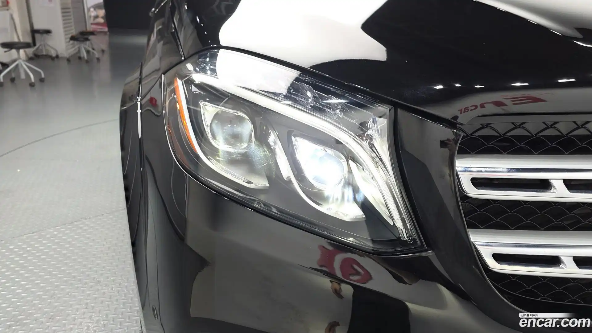 GLS-Class Mercedes-Benz 2017.0-OUTER-032