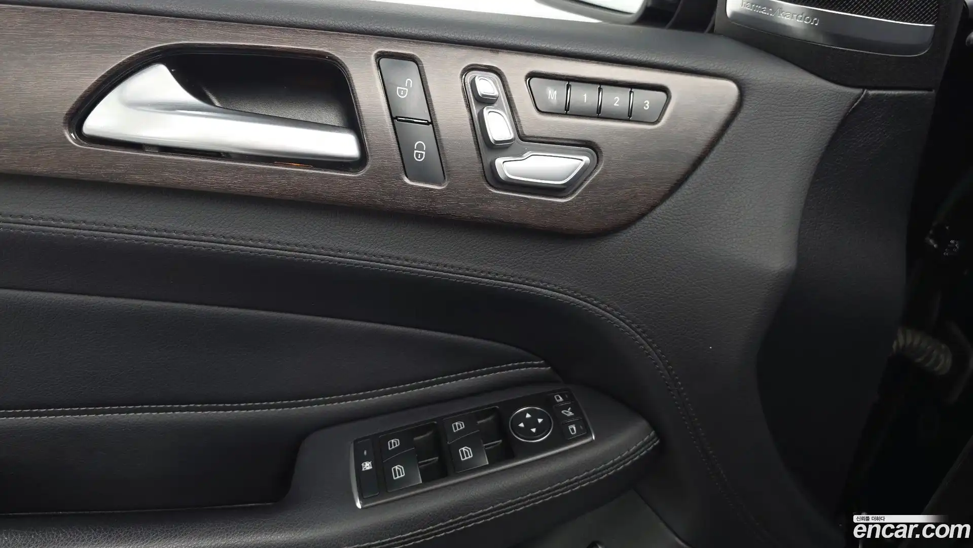 GLS-Class Mercedes-Benz 2017.0-OPTION-046