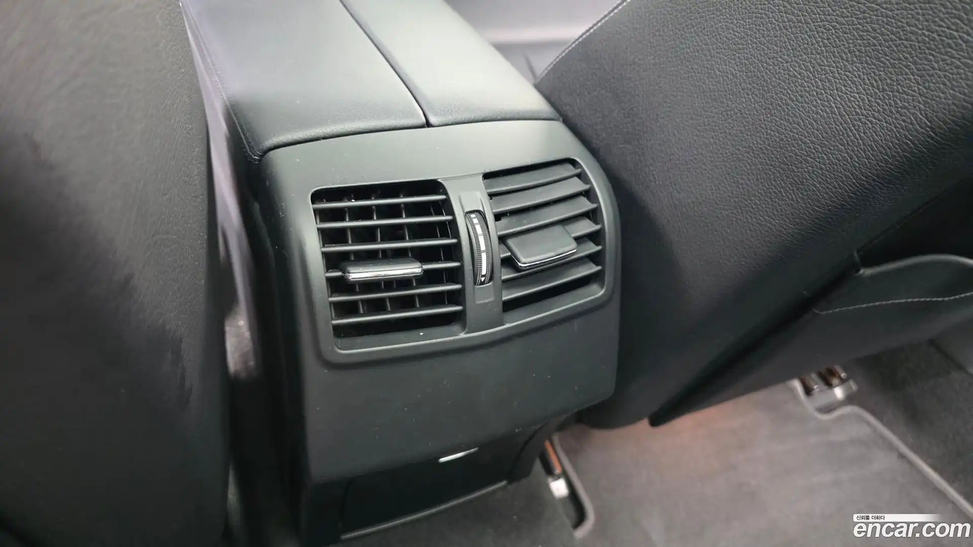 E-Class Mercedes-Benz 2015.4-OPTION-044