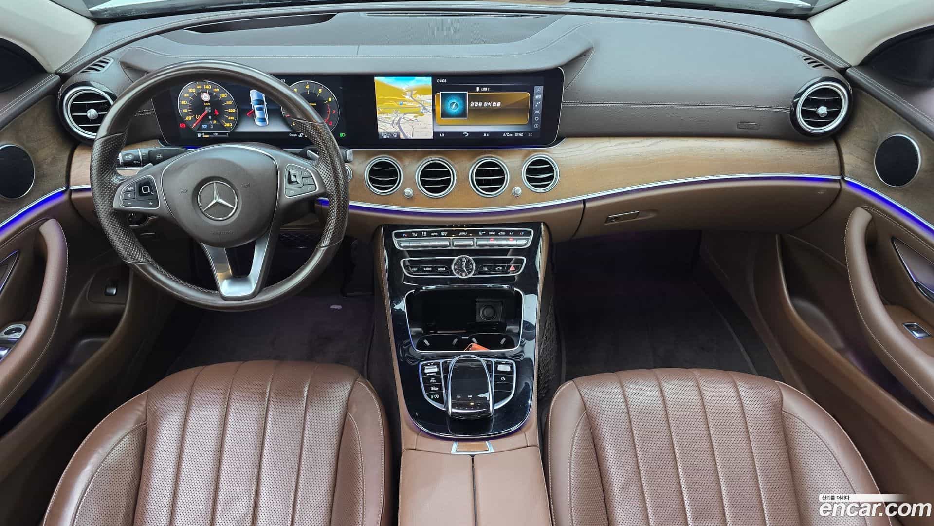 E-Class Mercedes-Benz 2017.0-INNER-007