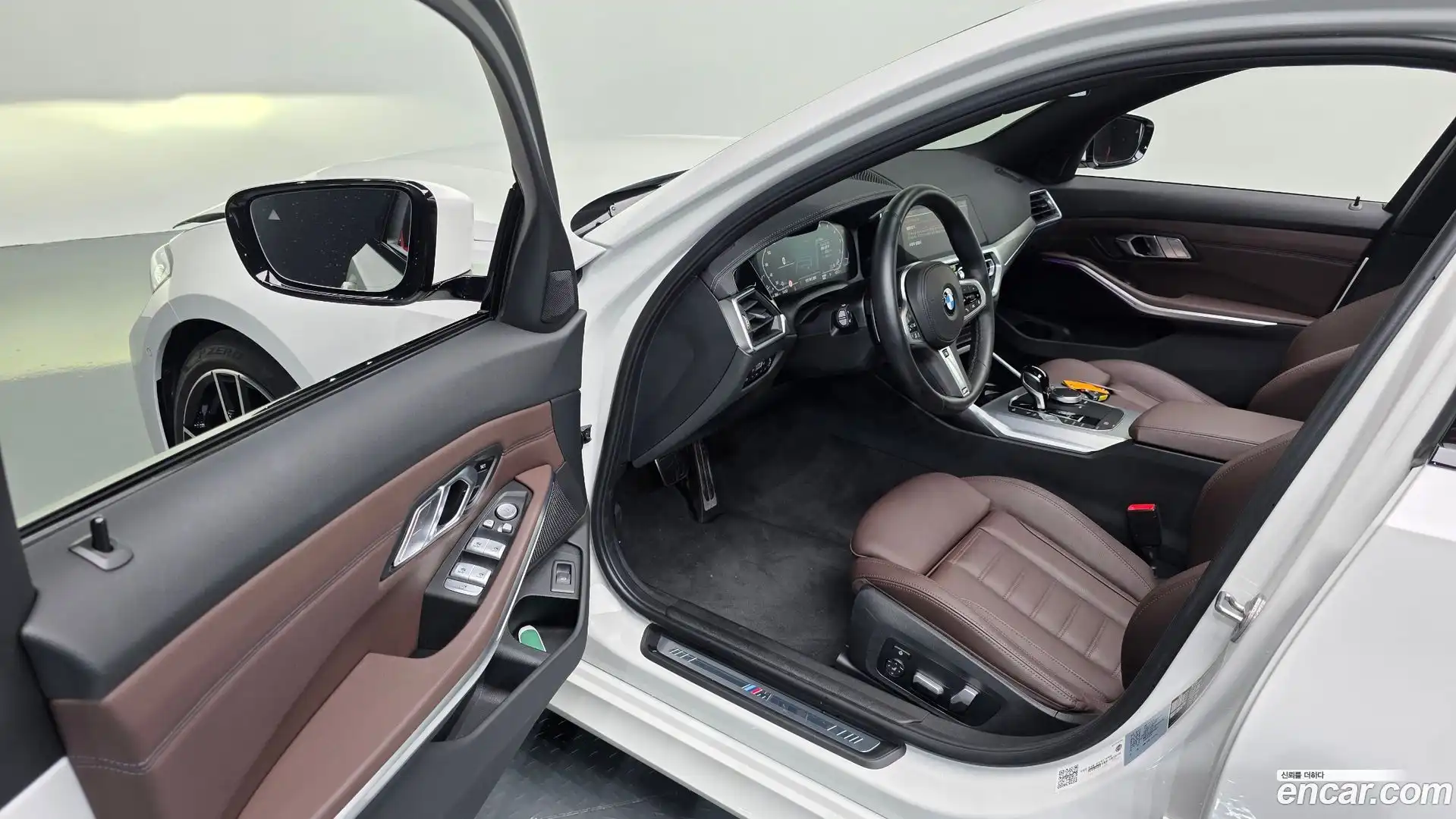 3-Series BMW 2022.4-INNER-010