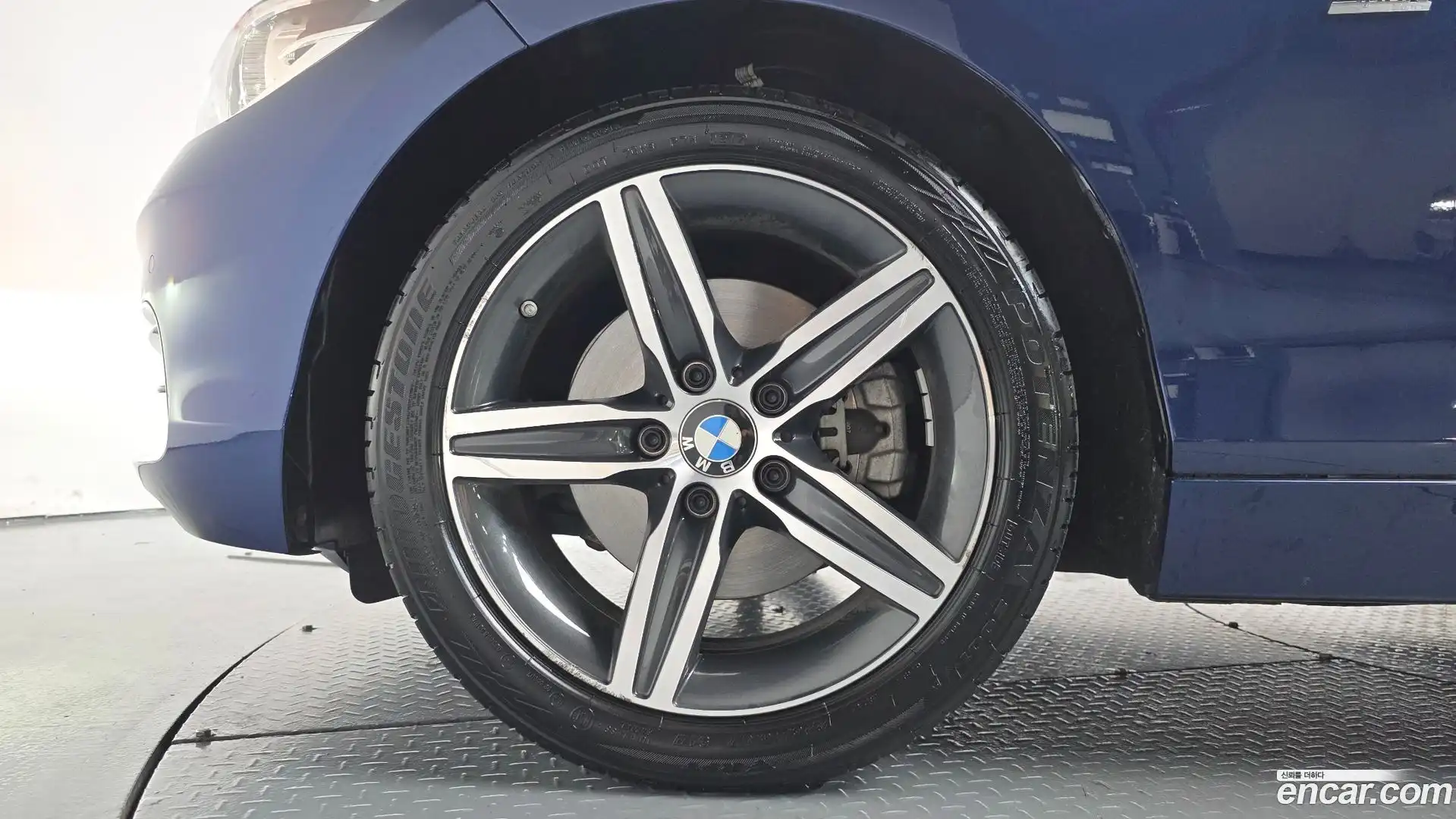 1-Series BMW 2017.5-OUTER-005