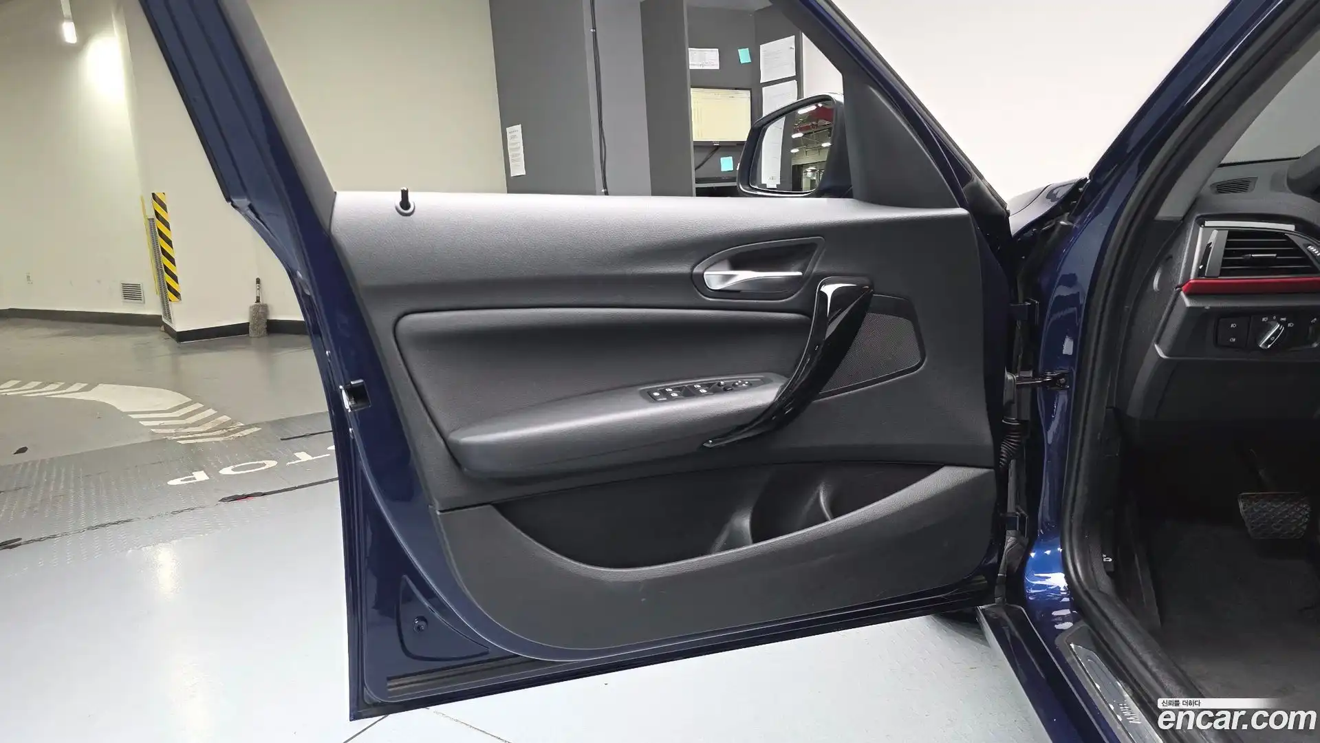 1-Series BMW 2017.5-INNER-034