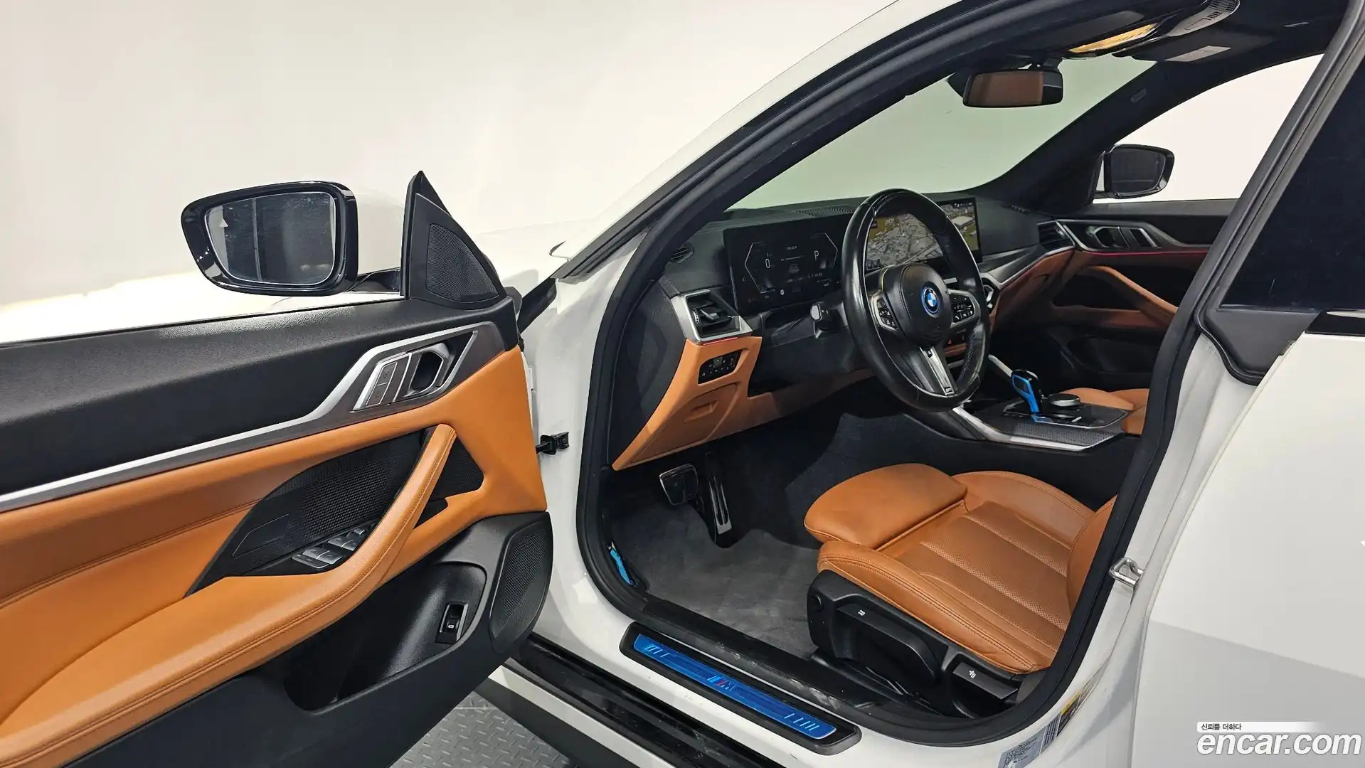 i4 BMW 2022.4-INNER-010