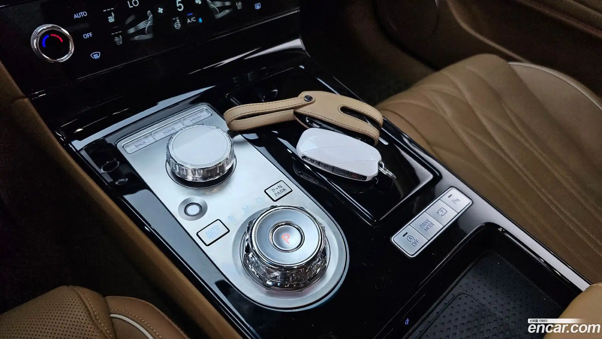 G80 Genesis 2025.1-INNER-009