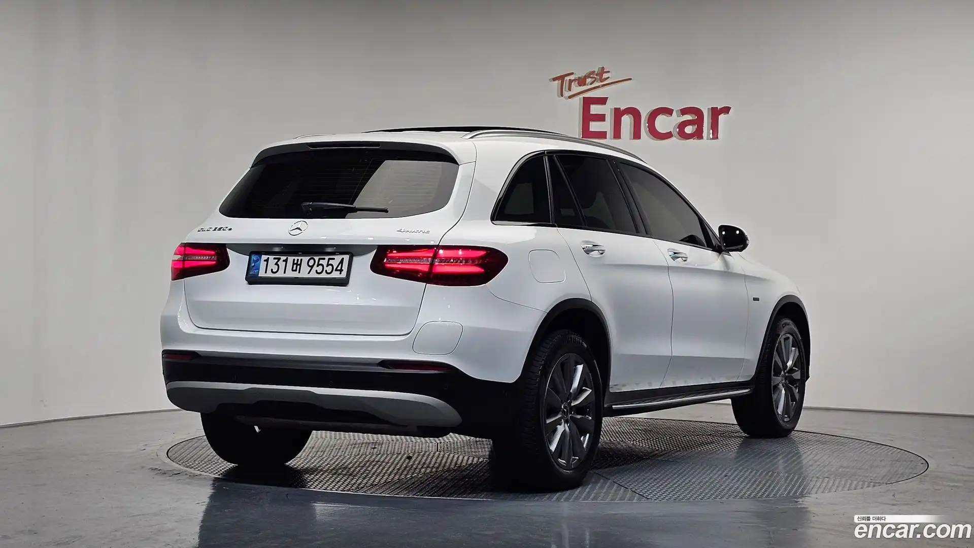 GLC-Class Mercedes-Benz 2018.4-OUTER-002
