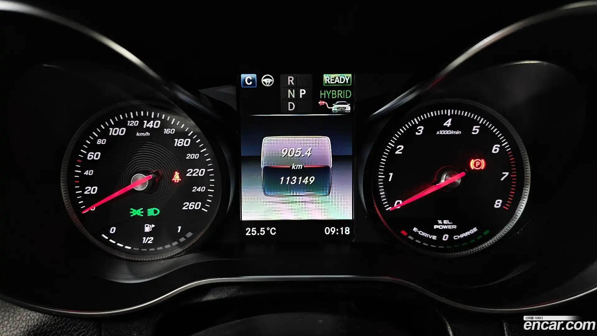 GLC-Class Mercedes-Benz 2018.4-INNER-008
