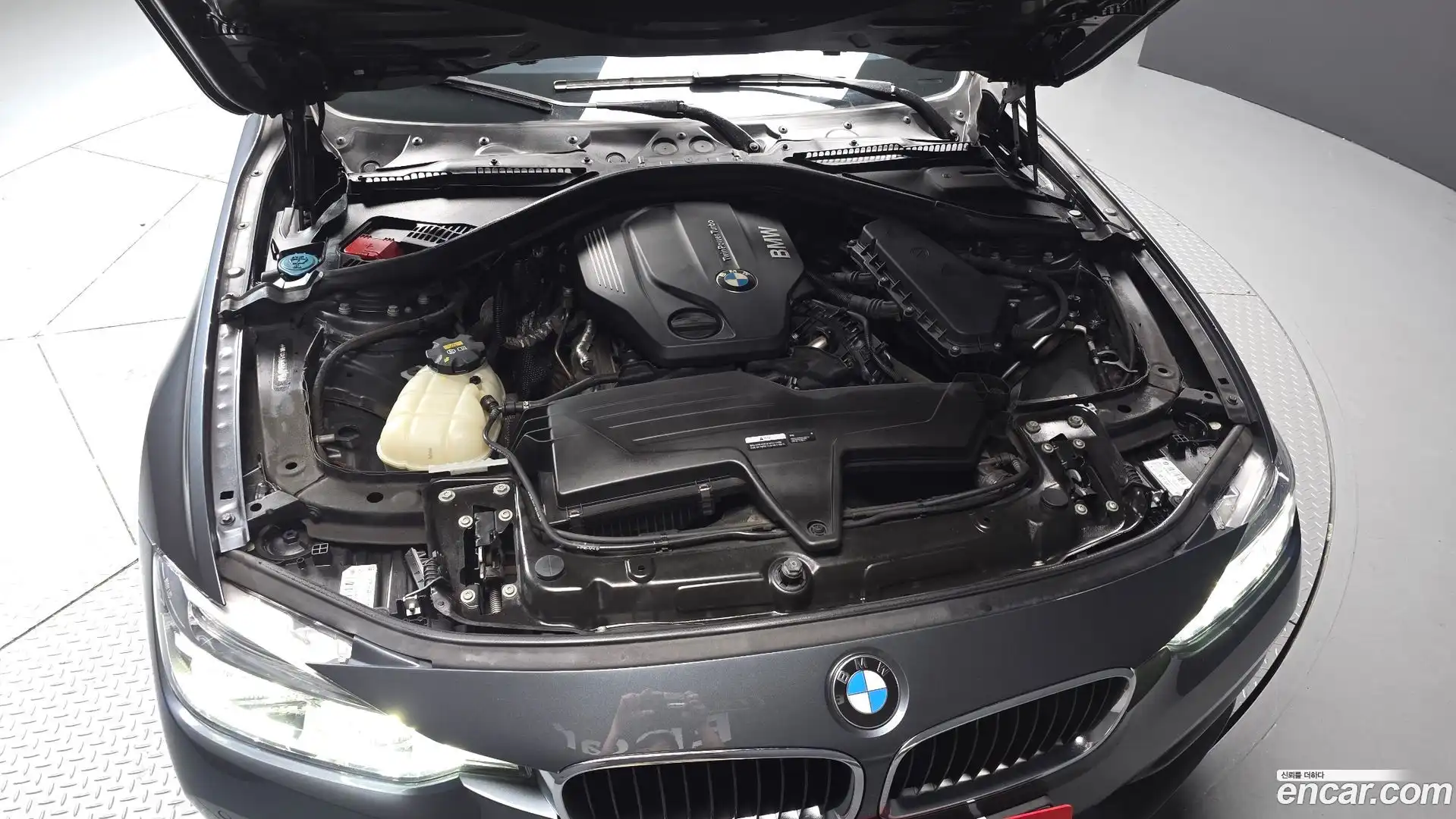 3-Series BMW 2016.5-OUTER-006