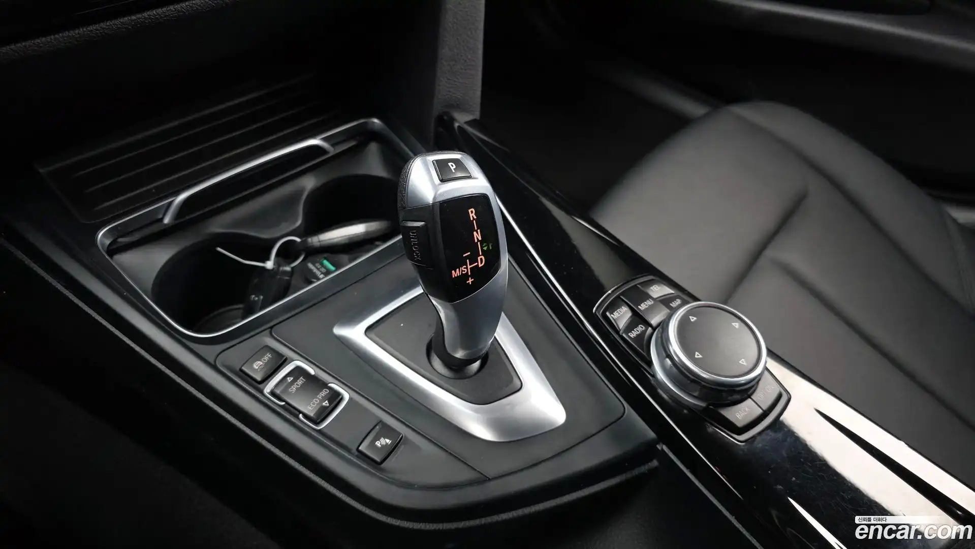 3-Series BMW 2016.5-INNER-009