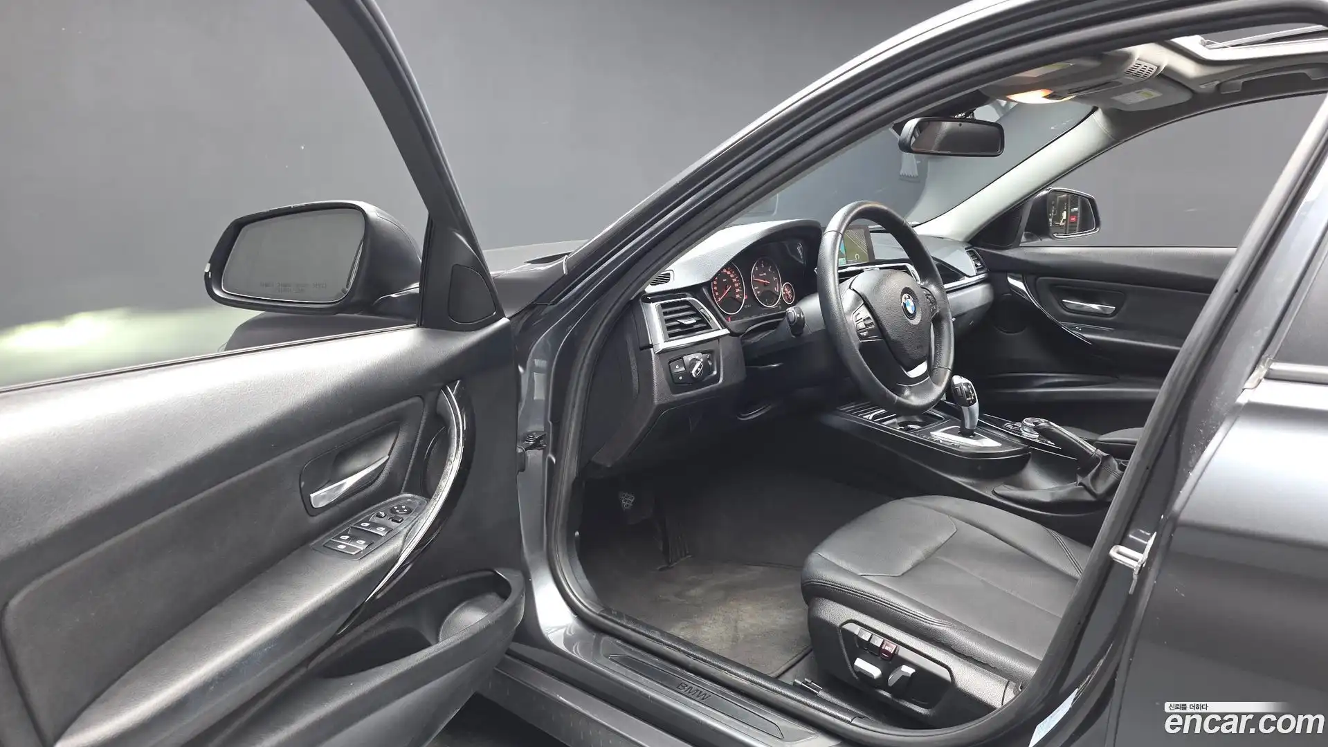 3-Series BMW 2016.5-INNER-010