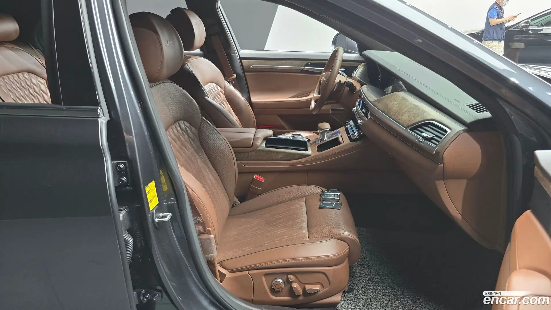 G90 Genesis 2020.2-INNER-036