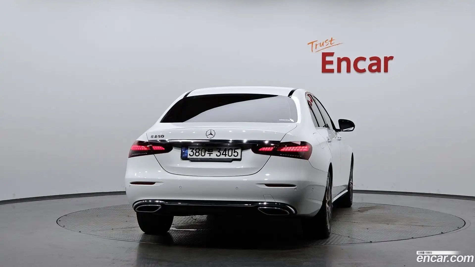 E-Class Mercedes-Benz 2020.11-OUTER-004