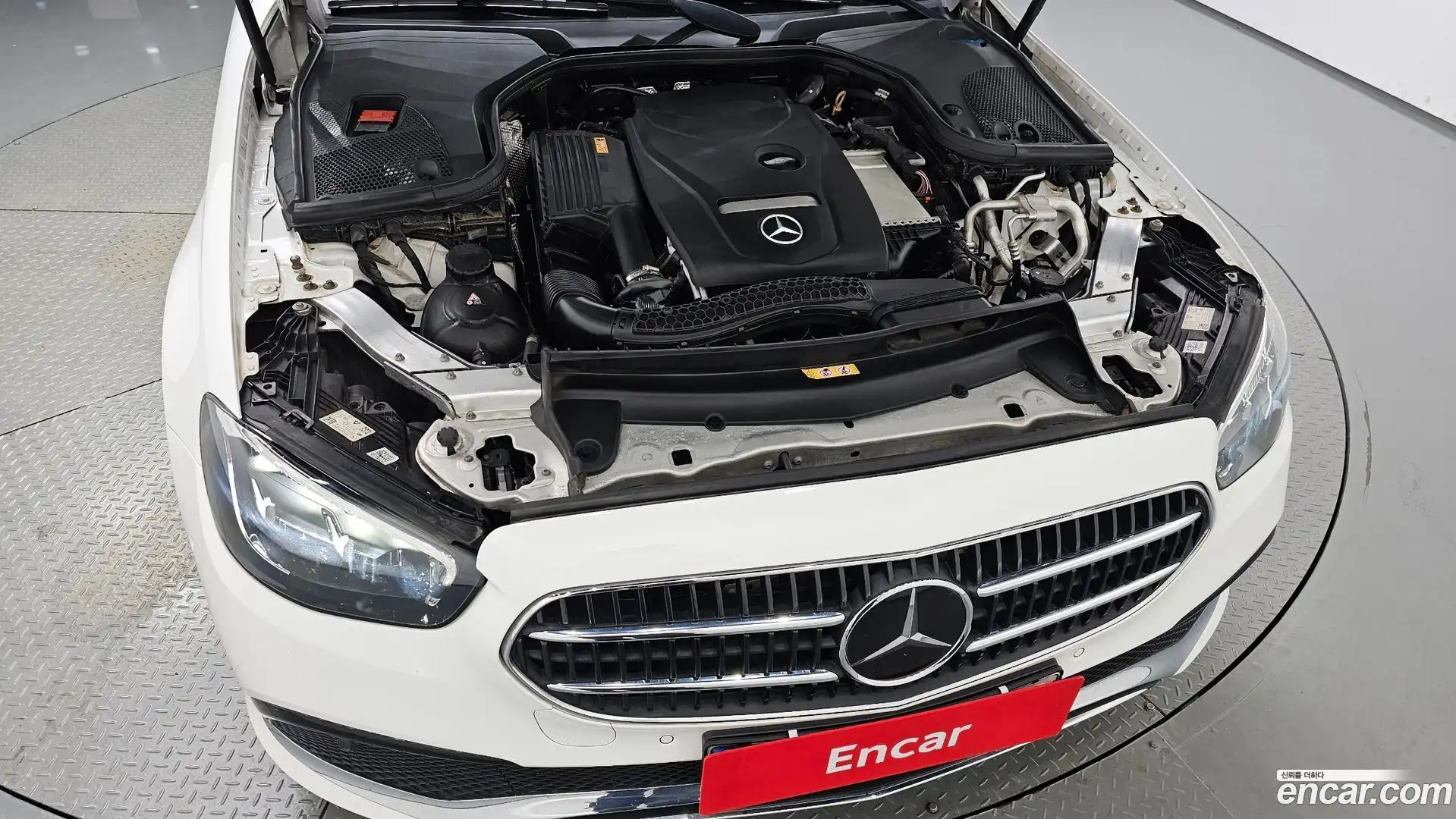 E-Class Mercedes-Benz 2020.11-OUTER-006