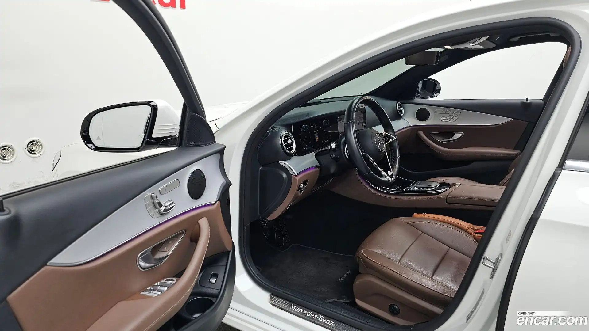 E-Class Mercedes-Benz 2020.11-INNER-010