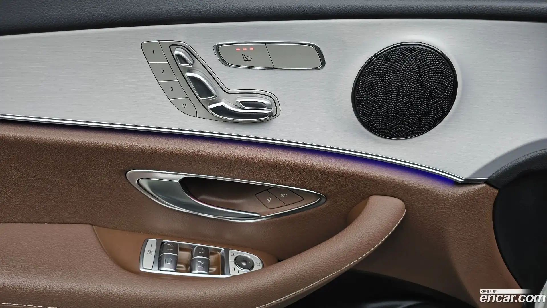 E-Class Mercedes-Benz 2020.11-OPTION-023