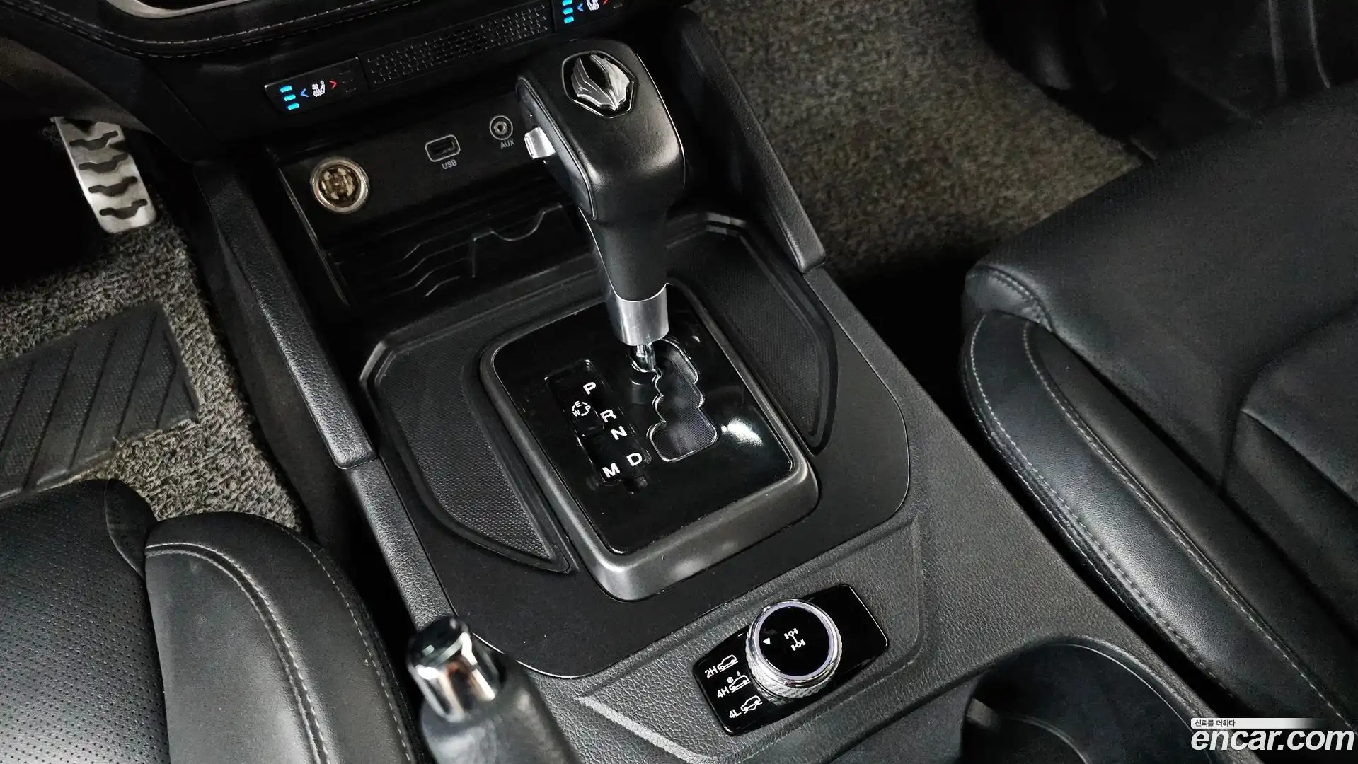 Rexton KG Mobility 2019.9-INNER-009