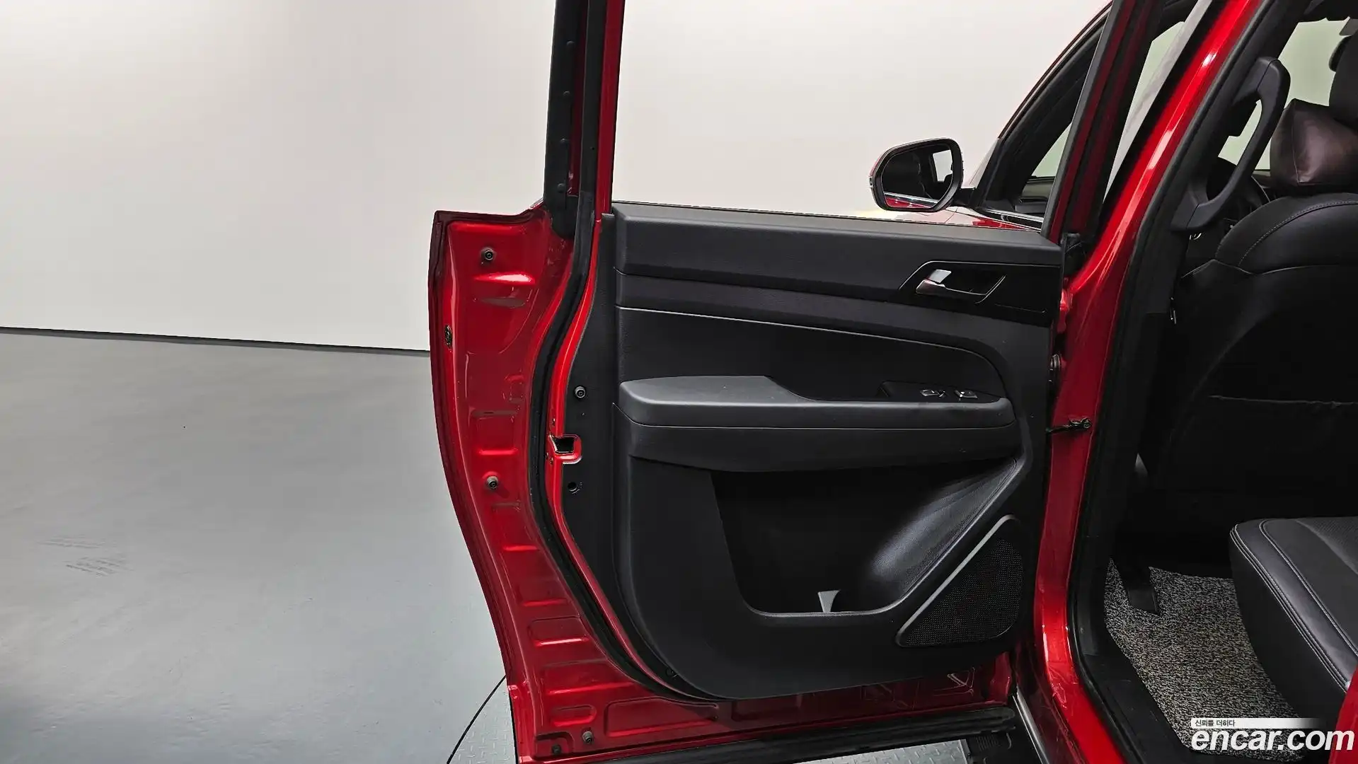 Rexton KG Mobility 2019.9-INNER-035